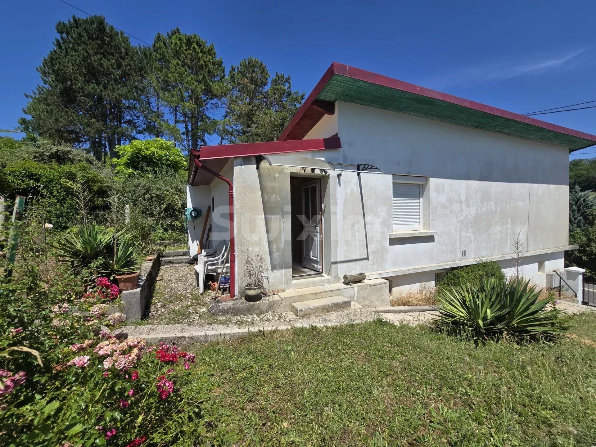 casa 4 Quartos para venda sobre Lons-le-Saunier (39000)