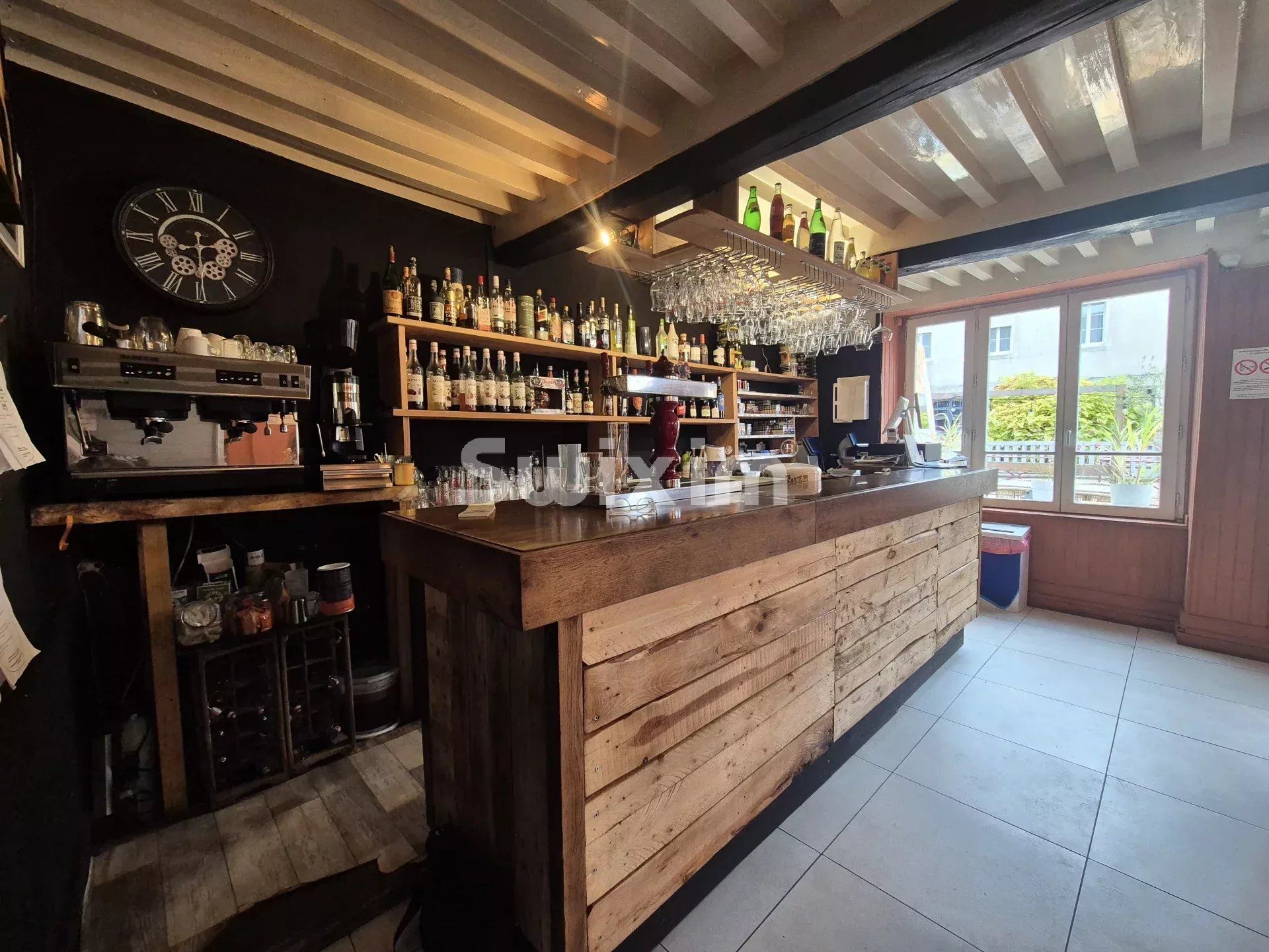 commerce 6 Pièces en vente sur Brassy (58140)