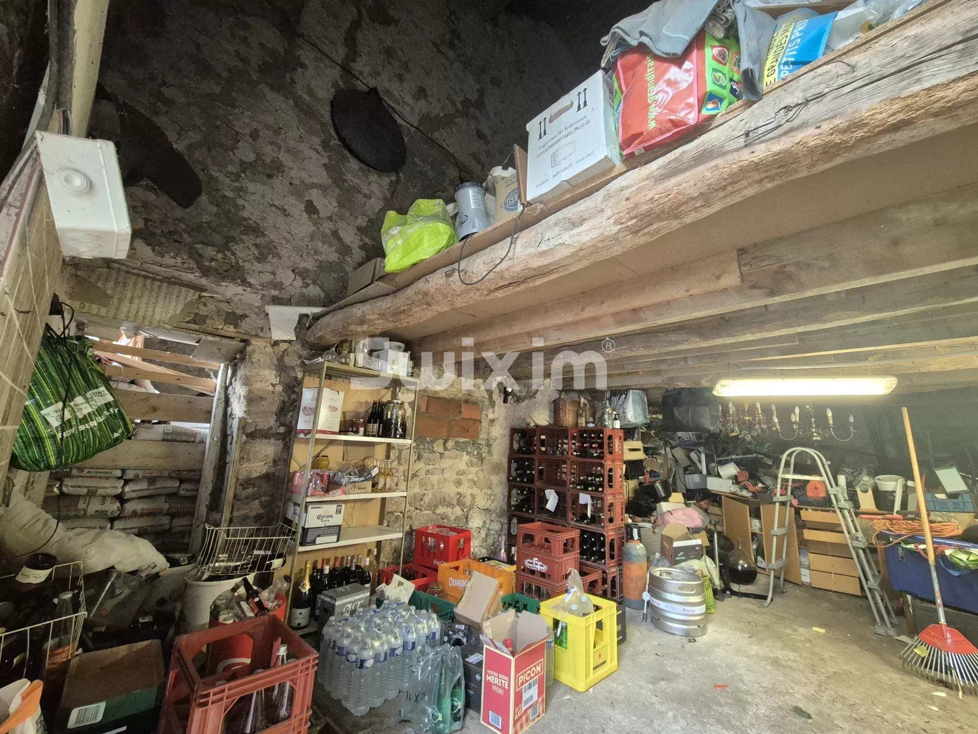 commerce 6 Pièces en vente sur Brassy (58140)