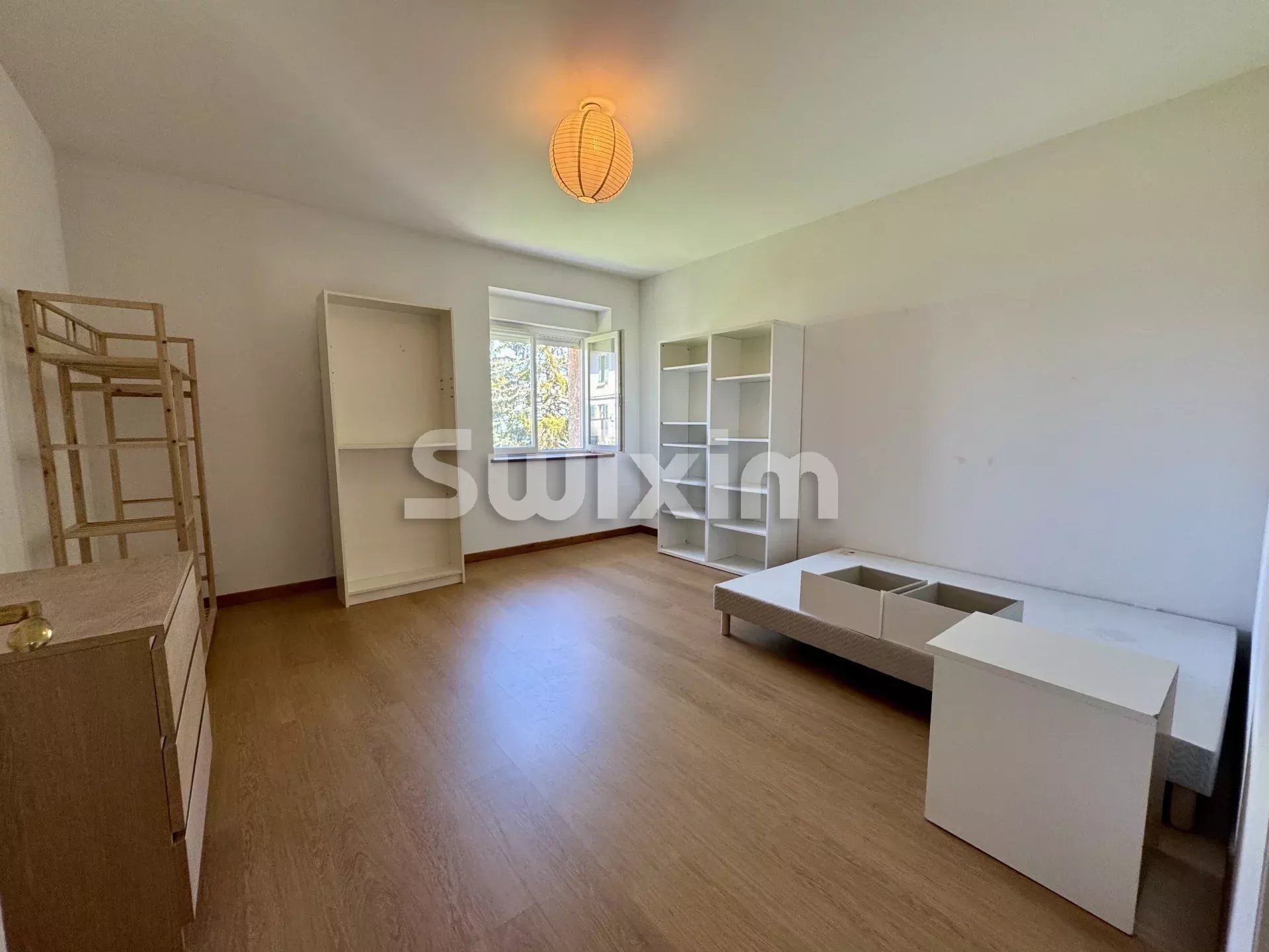 immeuble 16 Pièces en vente sur Challex (01630)