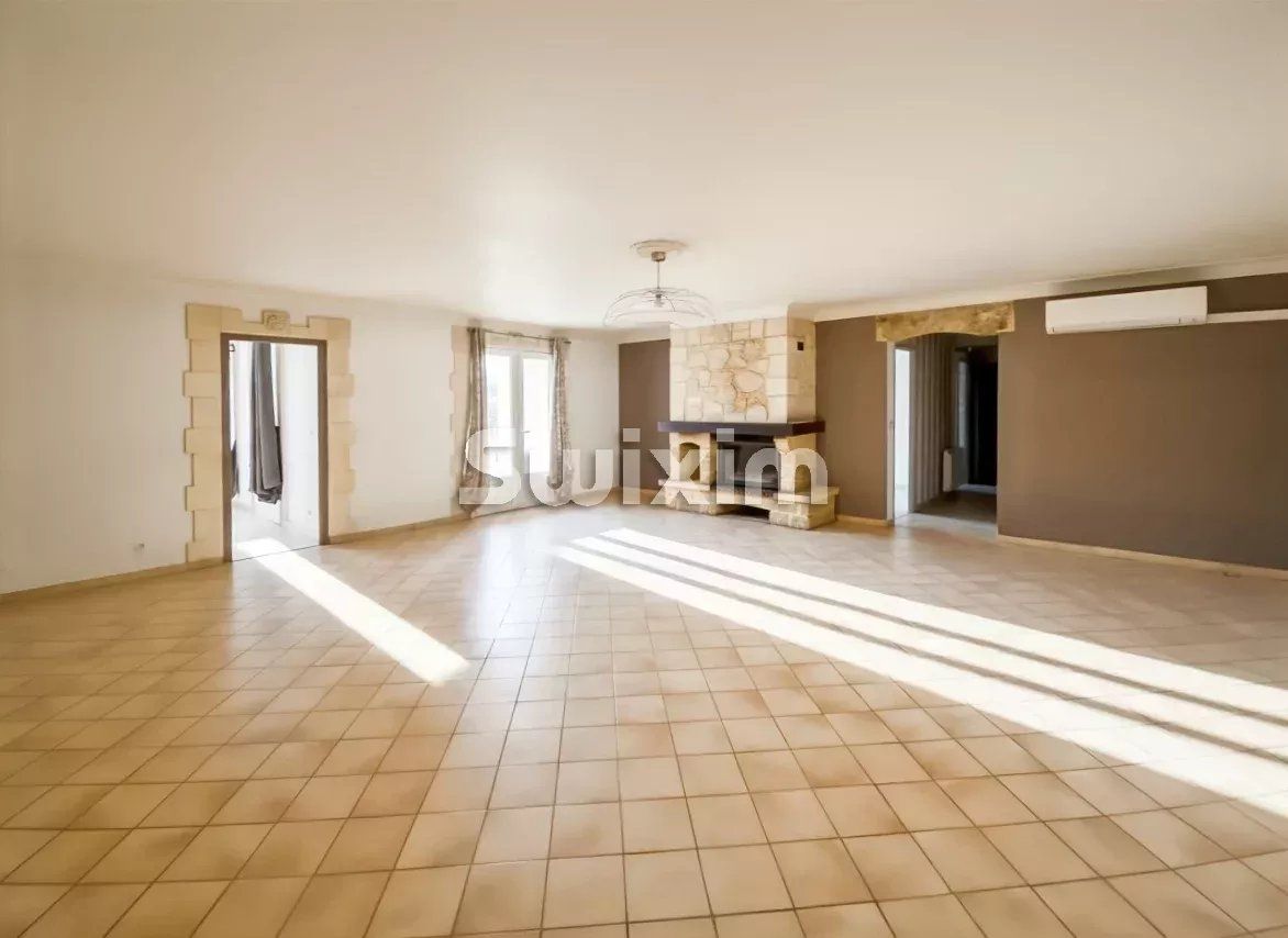 casa 6 Camere in vendita su Mornas (84550)