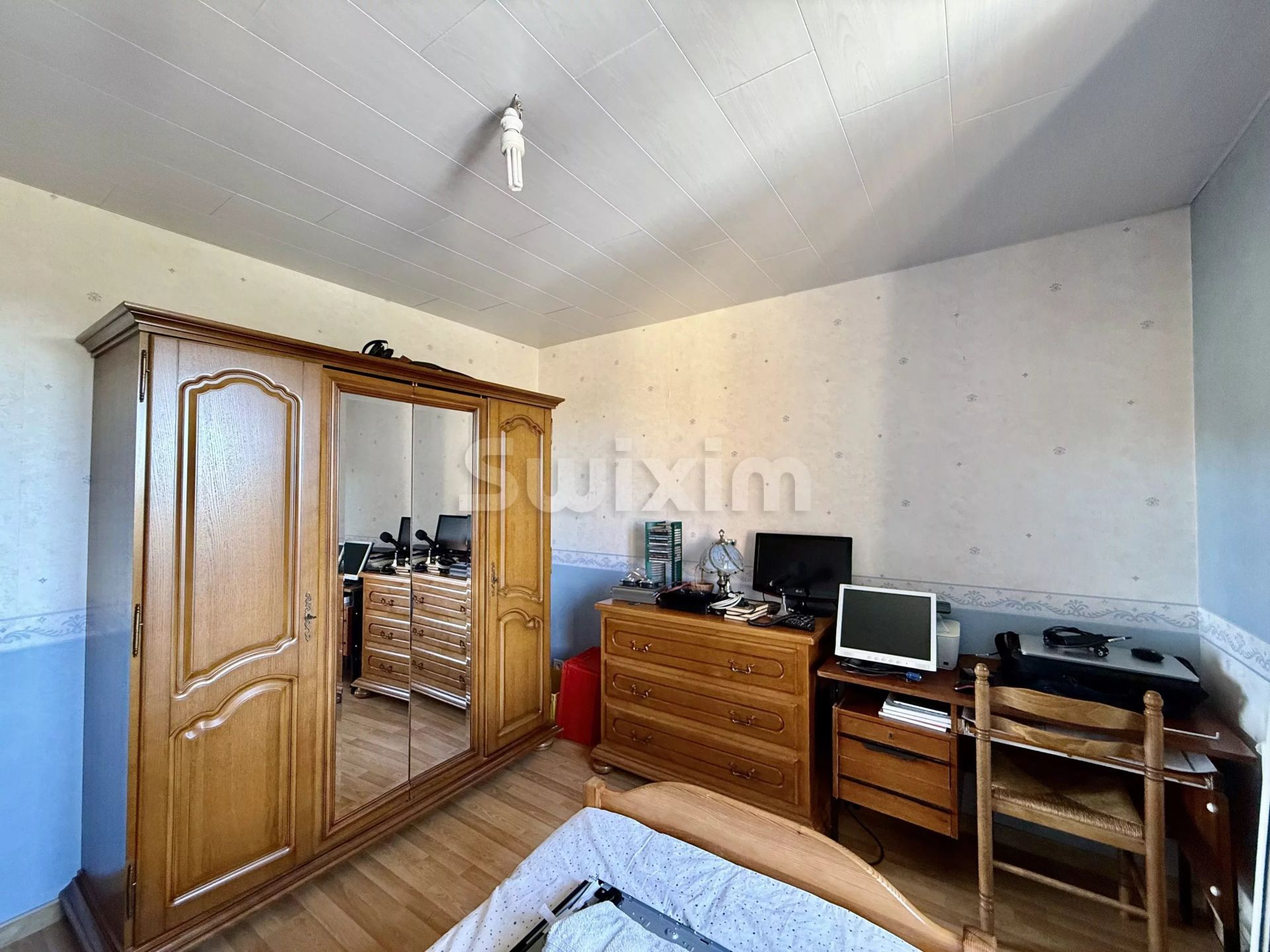 house 13 Rooms for sale on Magny (89200)