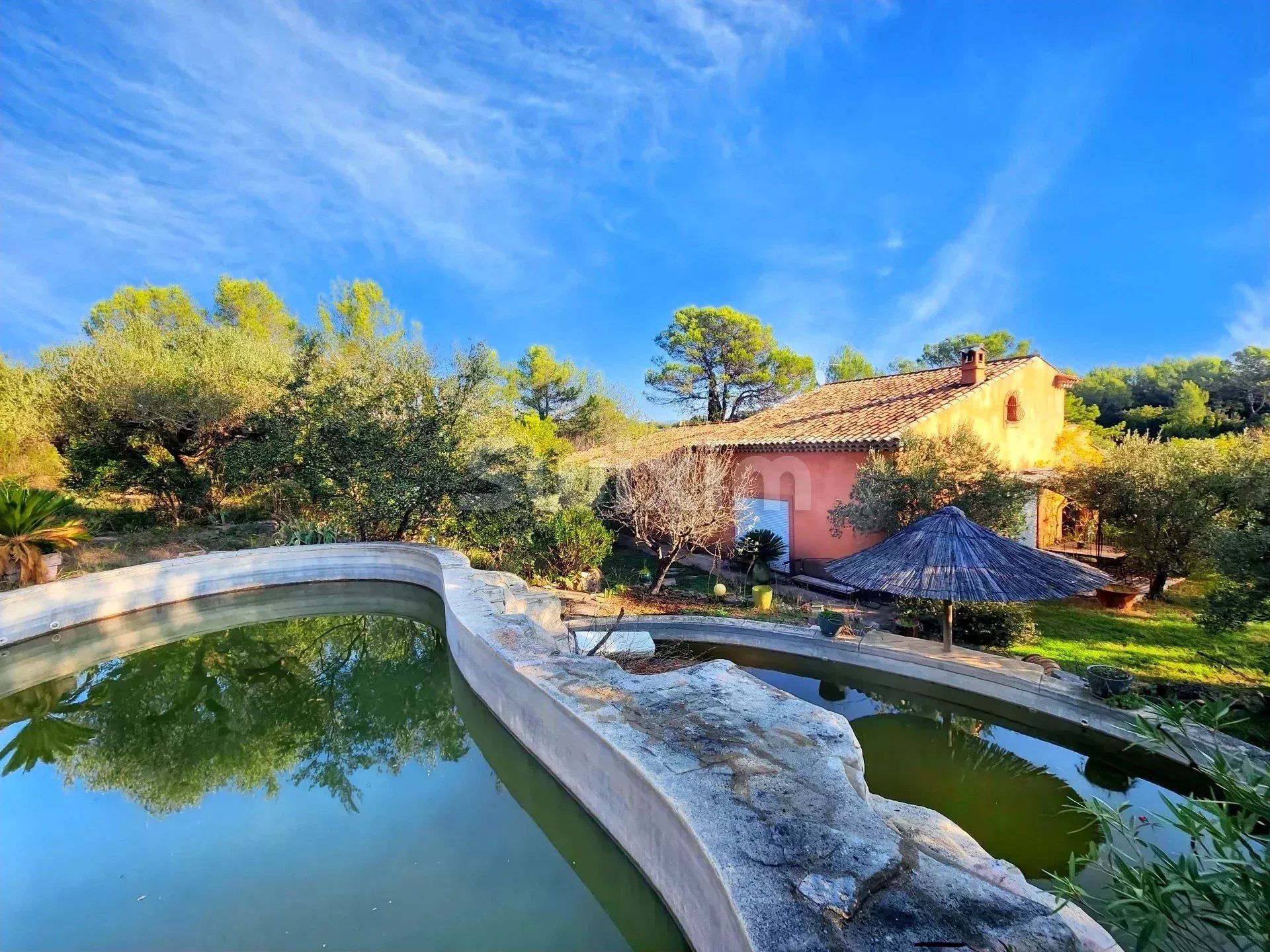 maison 7 Pièces en vente sur Les Arcs (83460)