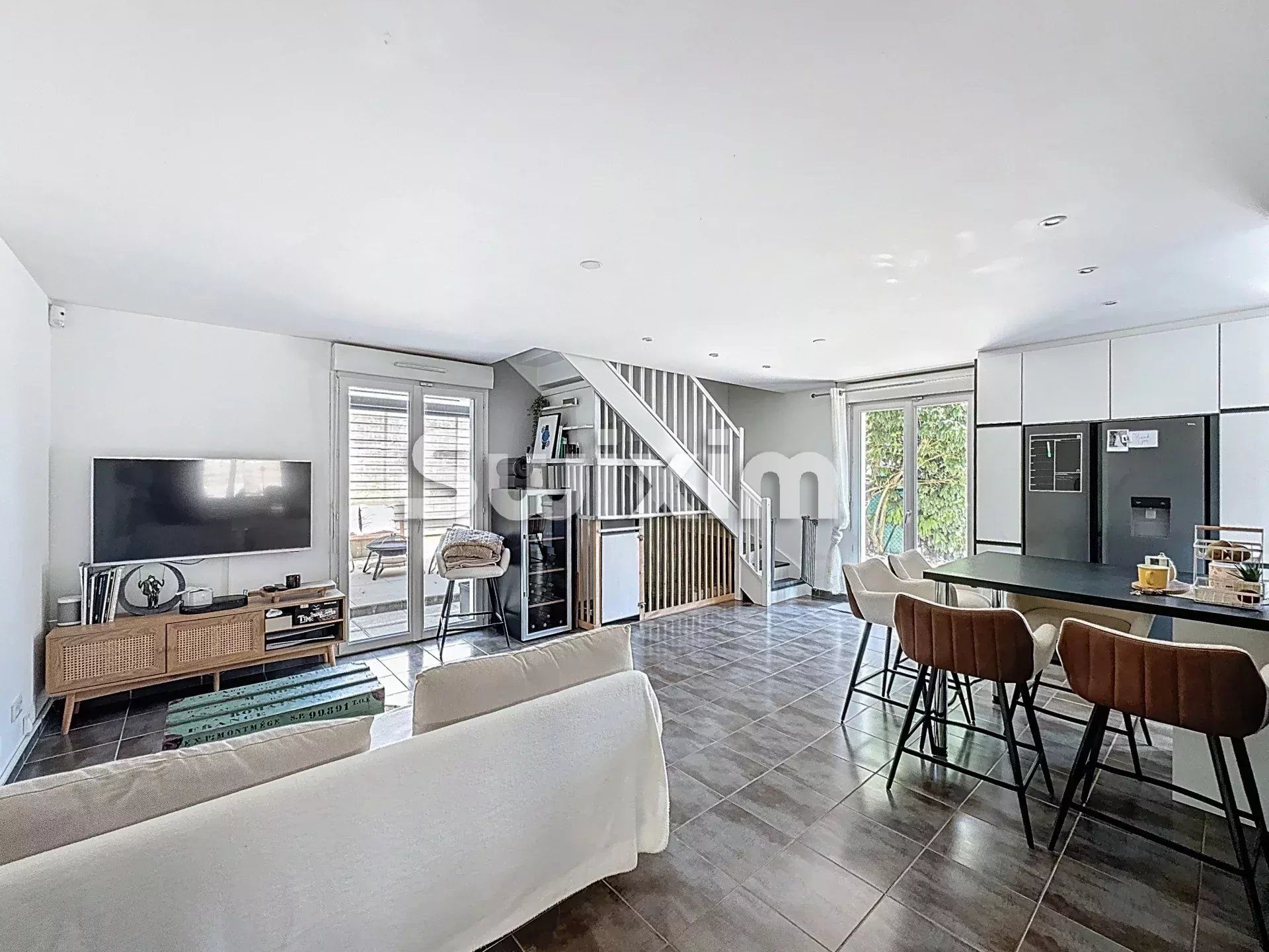 haus 4 Zimmer zum verkauf auf Saint-Jean-de-Gonville (01630)