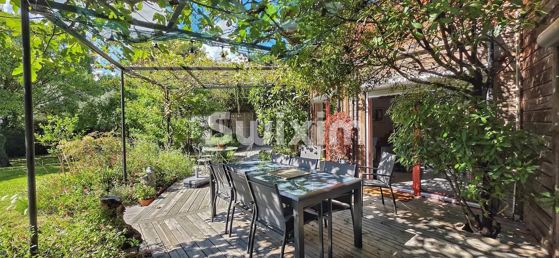 villa 6 Zimmer zum verkauf auf Villeneuve-lès-Avignon (30400)