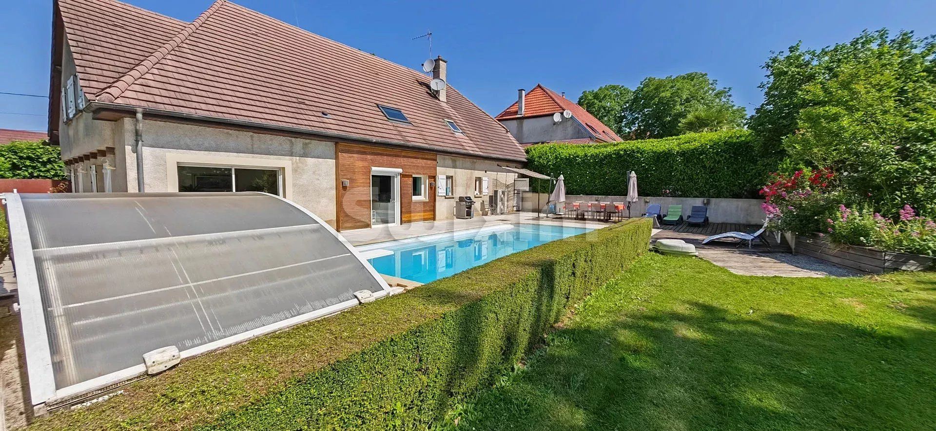 Vente Maison La Loye 6 Pièces 202 m²