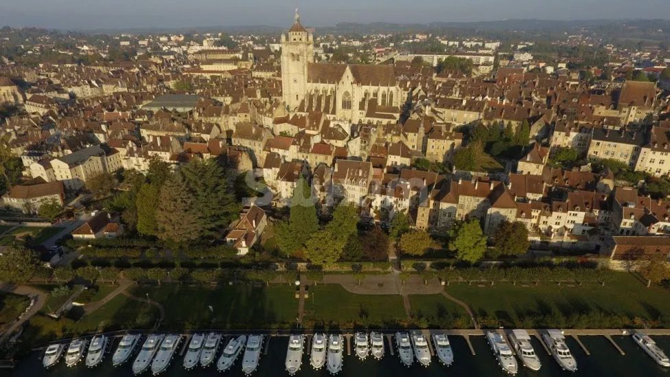 Vente Immeuble Dole 7 Pièces 160 m²