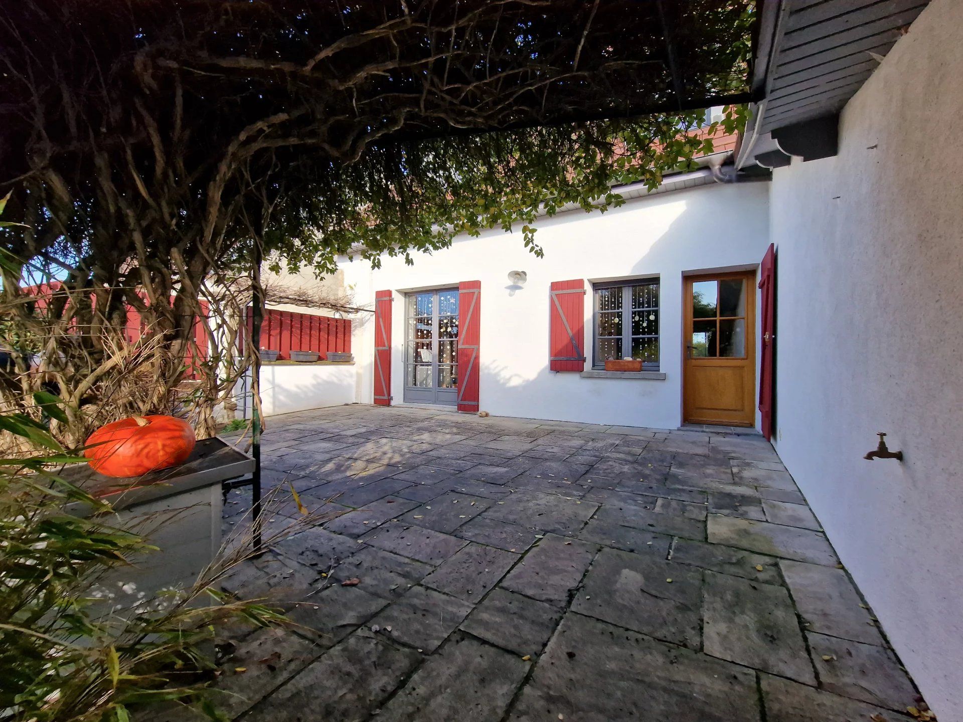 Venta Casa Falletans 6&nbsp;Salas 167&nbsp;m²