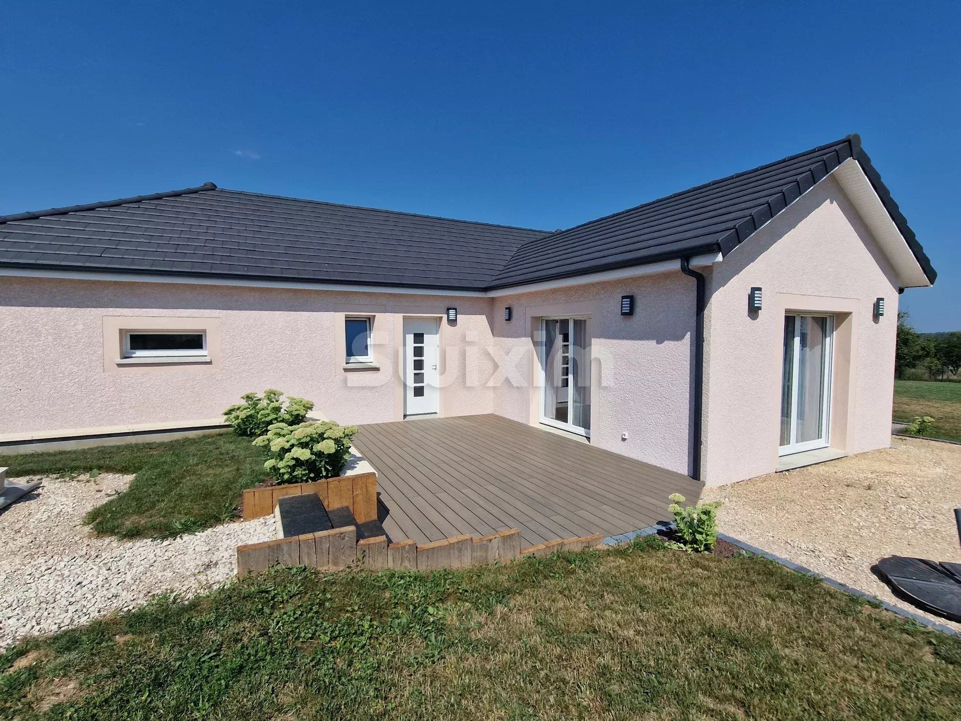 Vente Maison Ougney 4 Pièces 100 m²