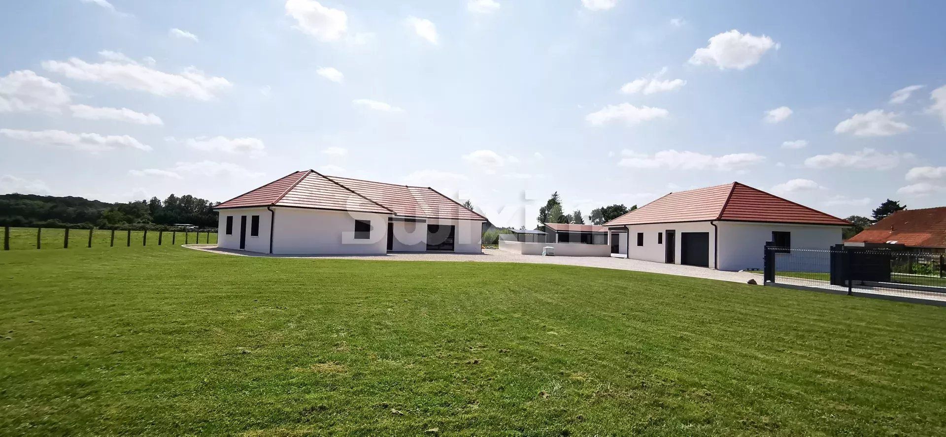 Vente Maison Le Deschaux 6 Pièces 191 m²