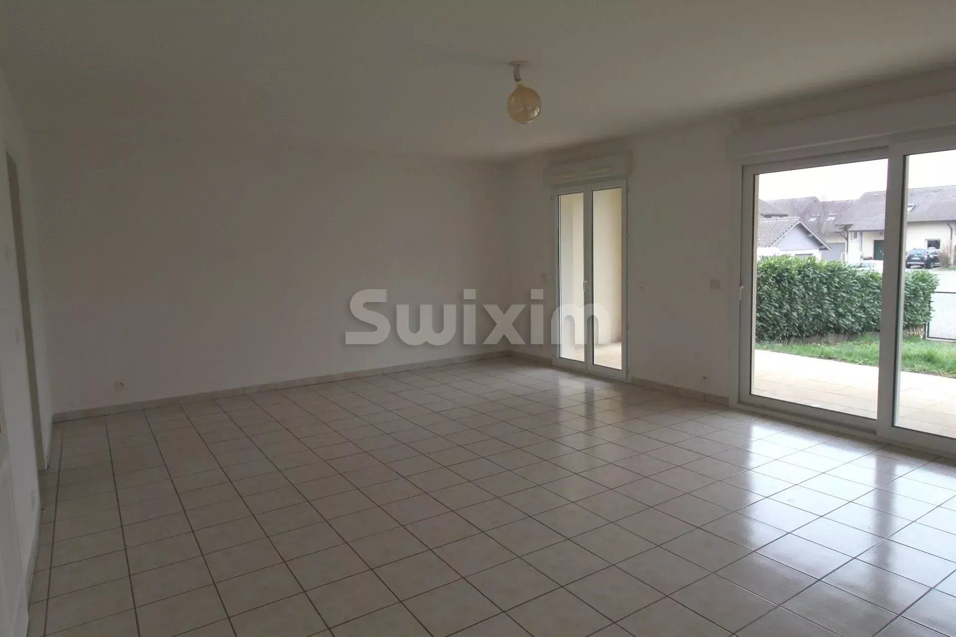 Rental House Cessy 6 Rooms 115.95 m²