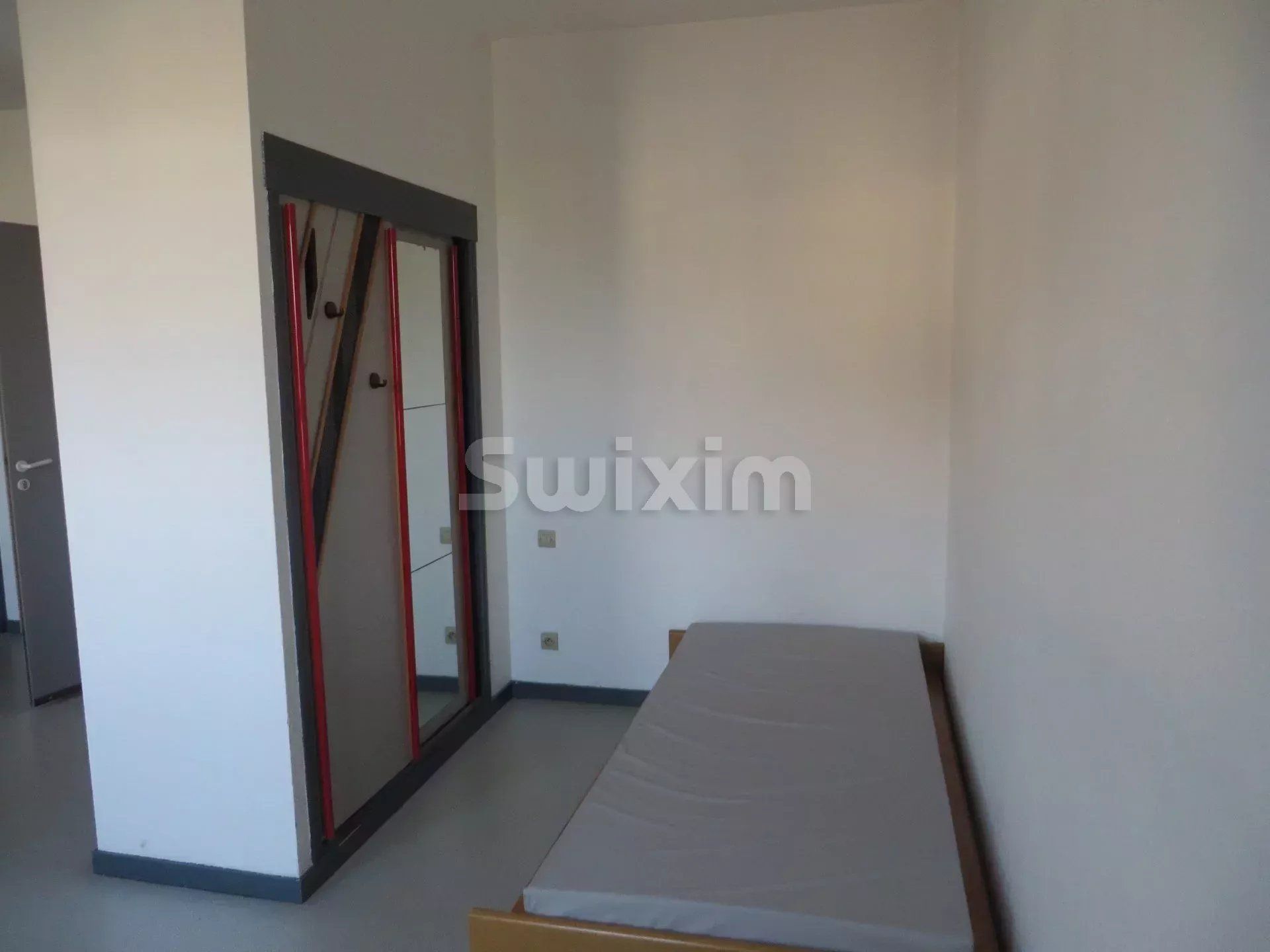 Aluguer Apartamento Mouchard 1 sala 26.7 m²