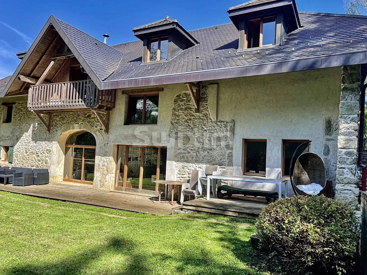 Sale Farmhouse Présilly 13 Rooms 560 m²