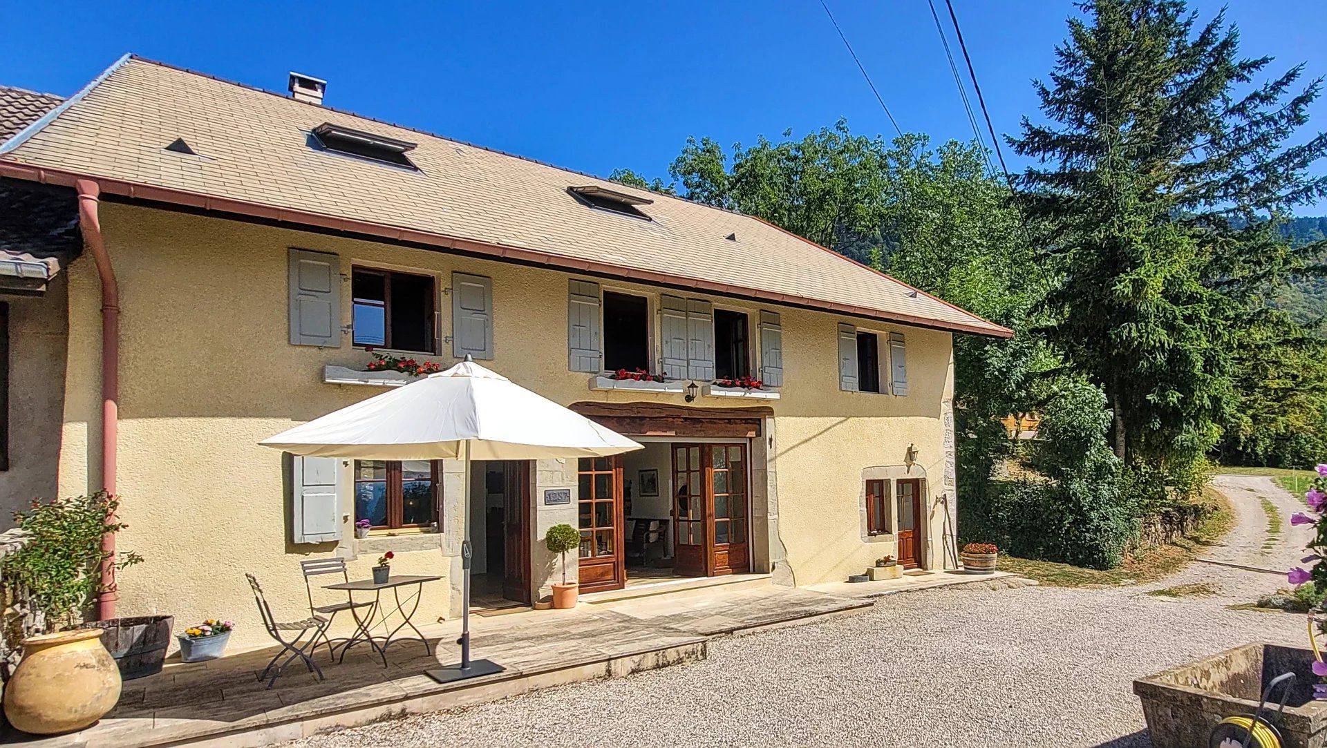 Vente Maison Beaumont 8&nbsp;Pièces 190&nbsp;m²