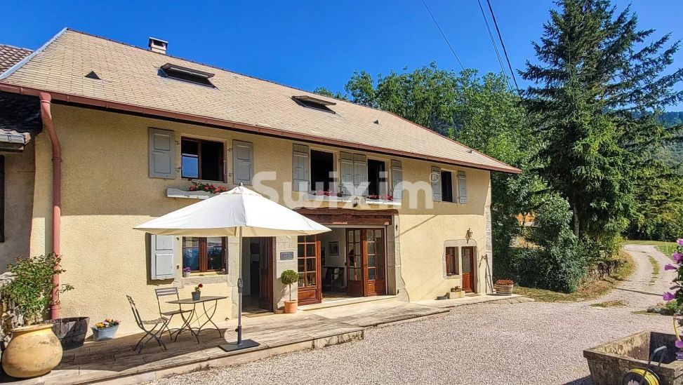 Vente Maison Beaumont 8&nbsp;Pièces 190&nbsp;m²
