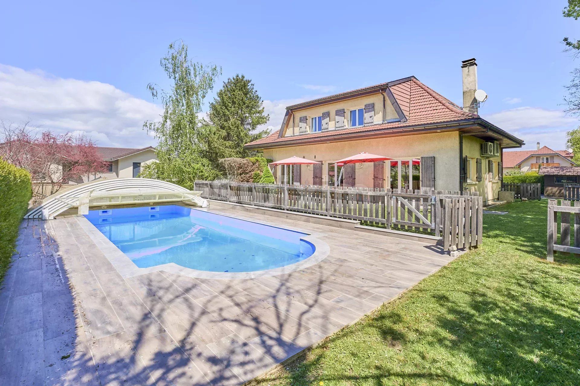 Vente Maison Neydens 9 Pièces 208 m²