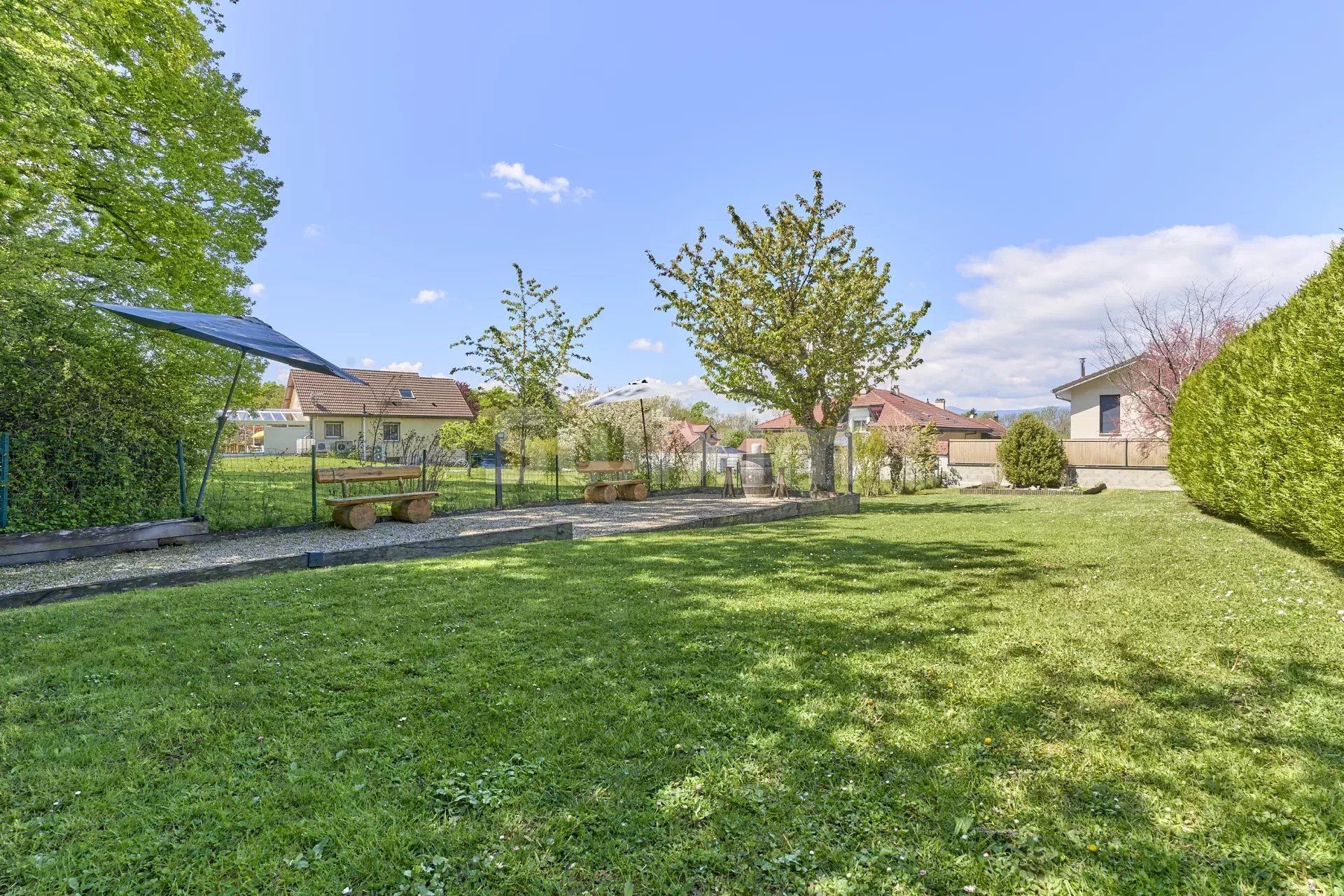 Vente Maison Neydens 9 Pièces 208 m²