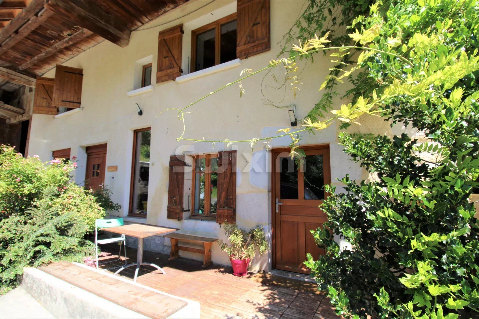 Venta Granja Leschaux 8 Salas 186.91 m²