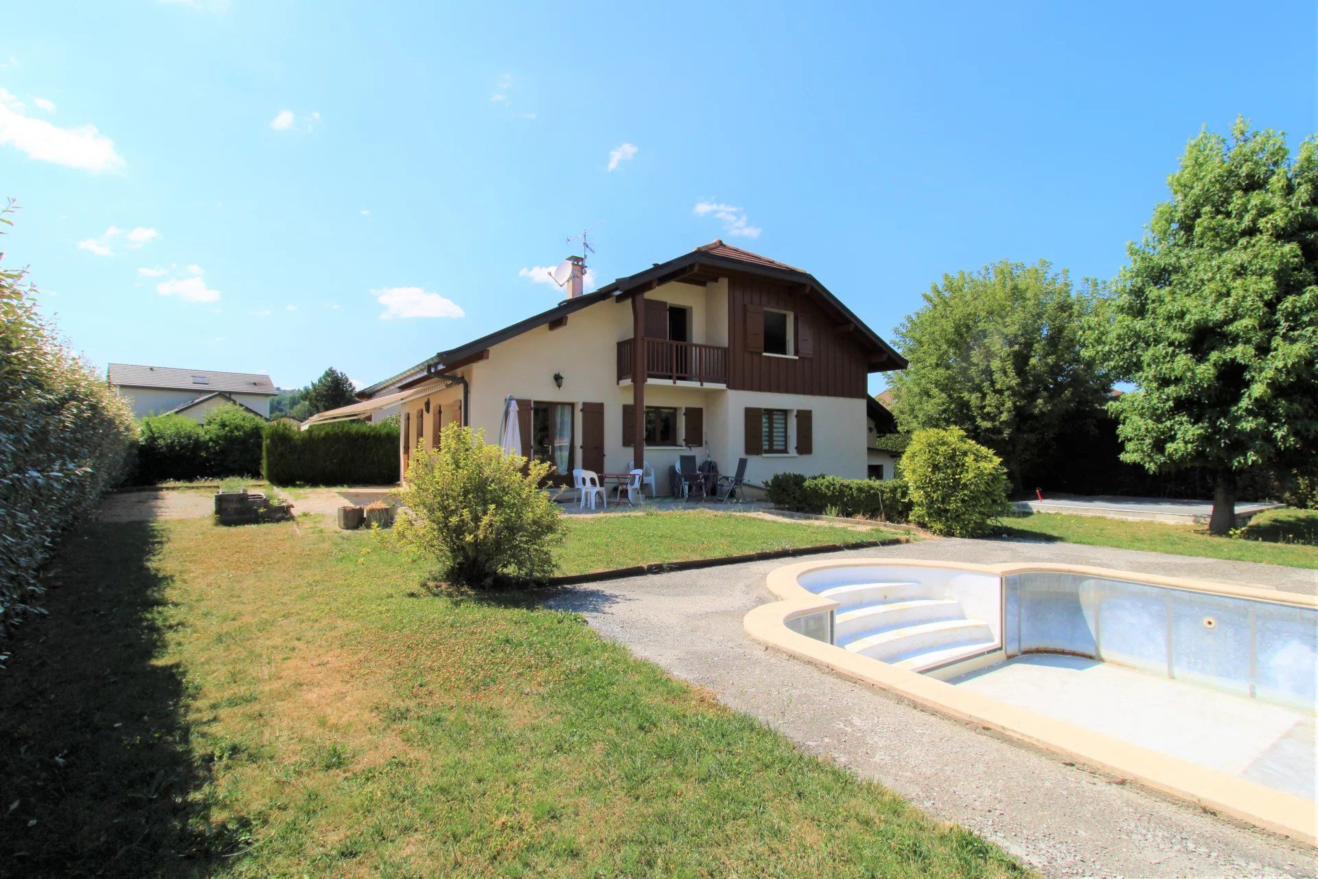 Sale House La Roche-sur-Foron 7&nbsp;Rooms 150.2&nbsp;m²