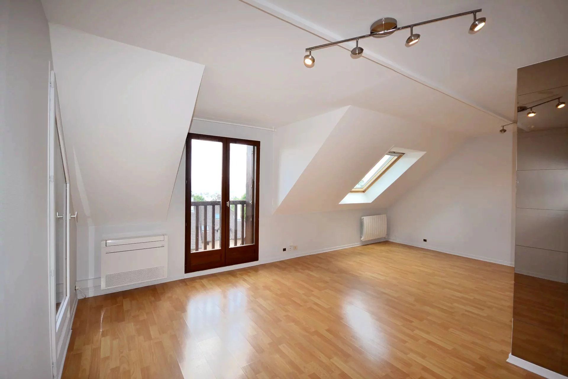 Aluguer Duplex Annecy-le-Vieux 4&nbsp;Quartos 85.21&nbsp;m²