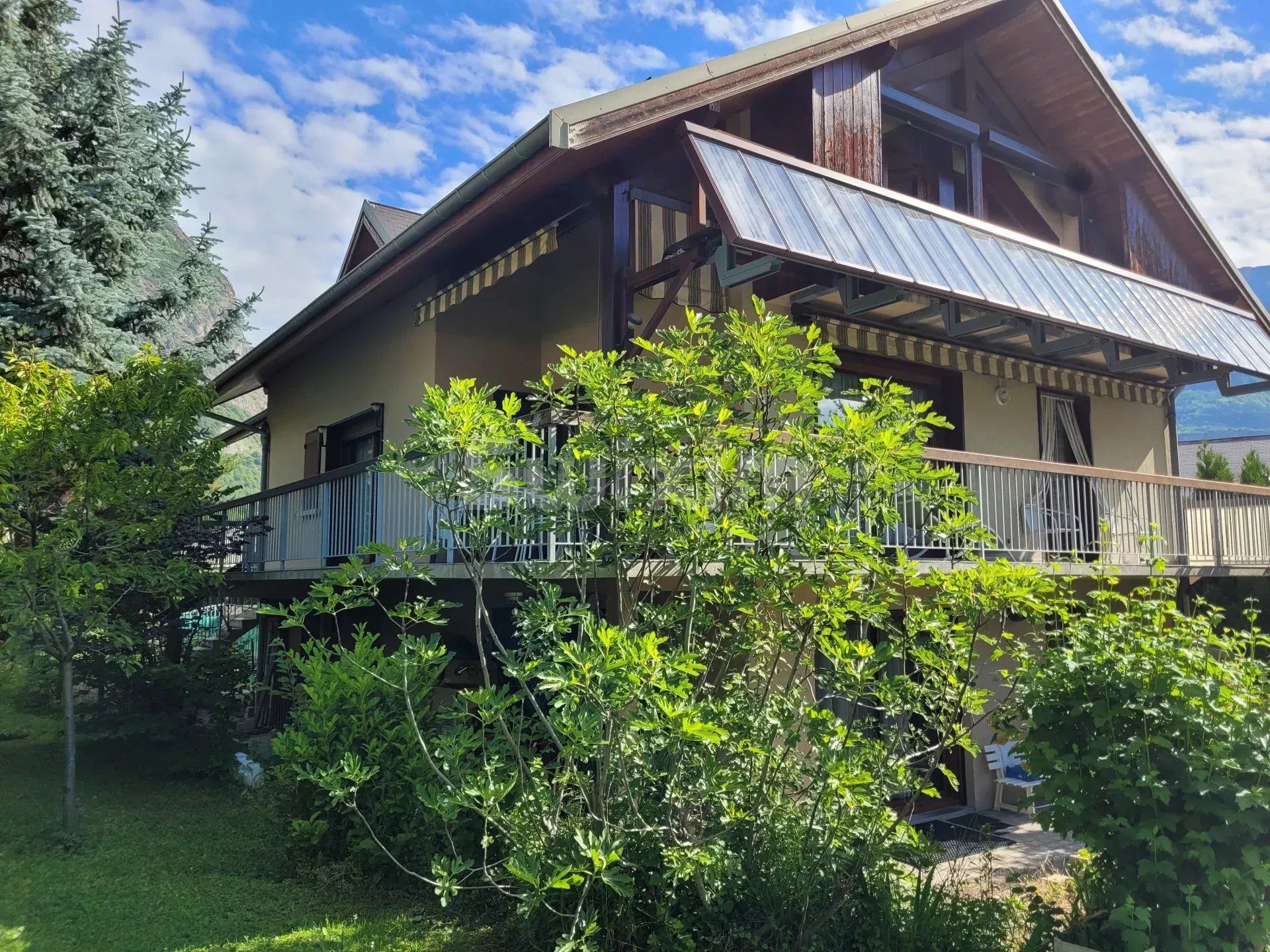 Vendita Casa di città Saint-Jean-de-Maurienne 12 Camere 257 m²