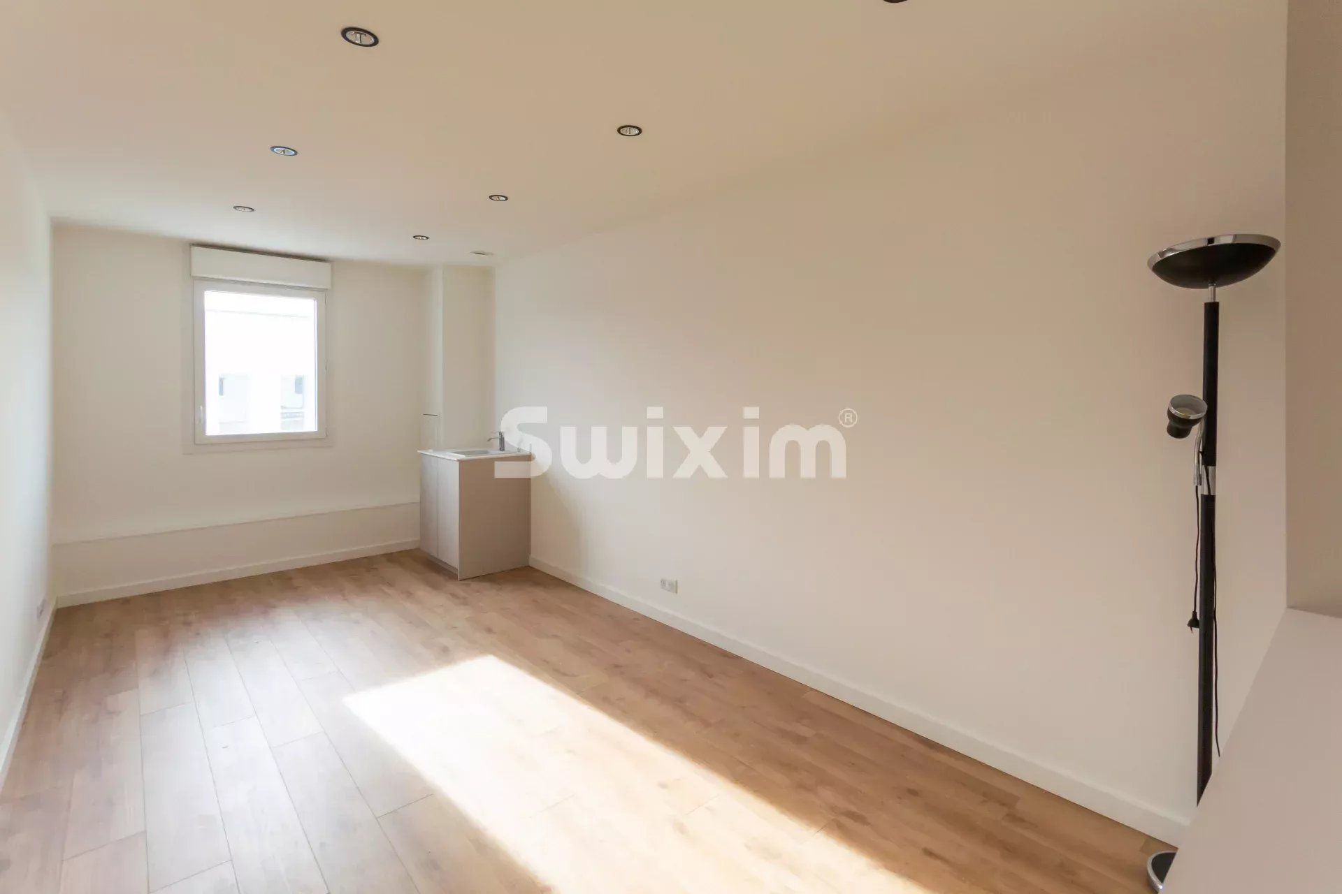 Vermietung Gesch&auml;ft Cranves-Sales 1&nbsp;raum 18&nbsp;m²