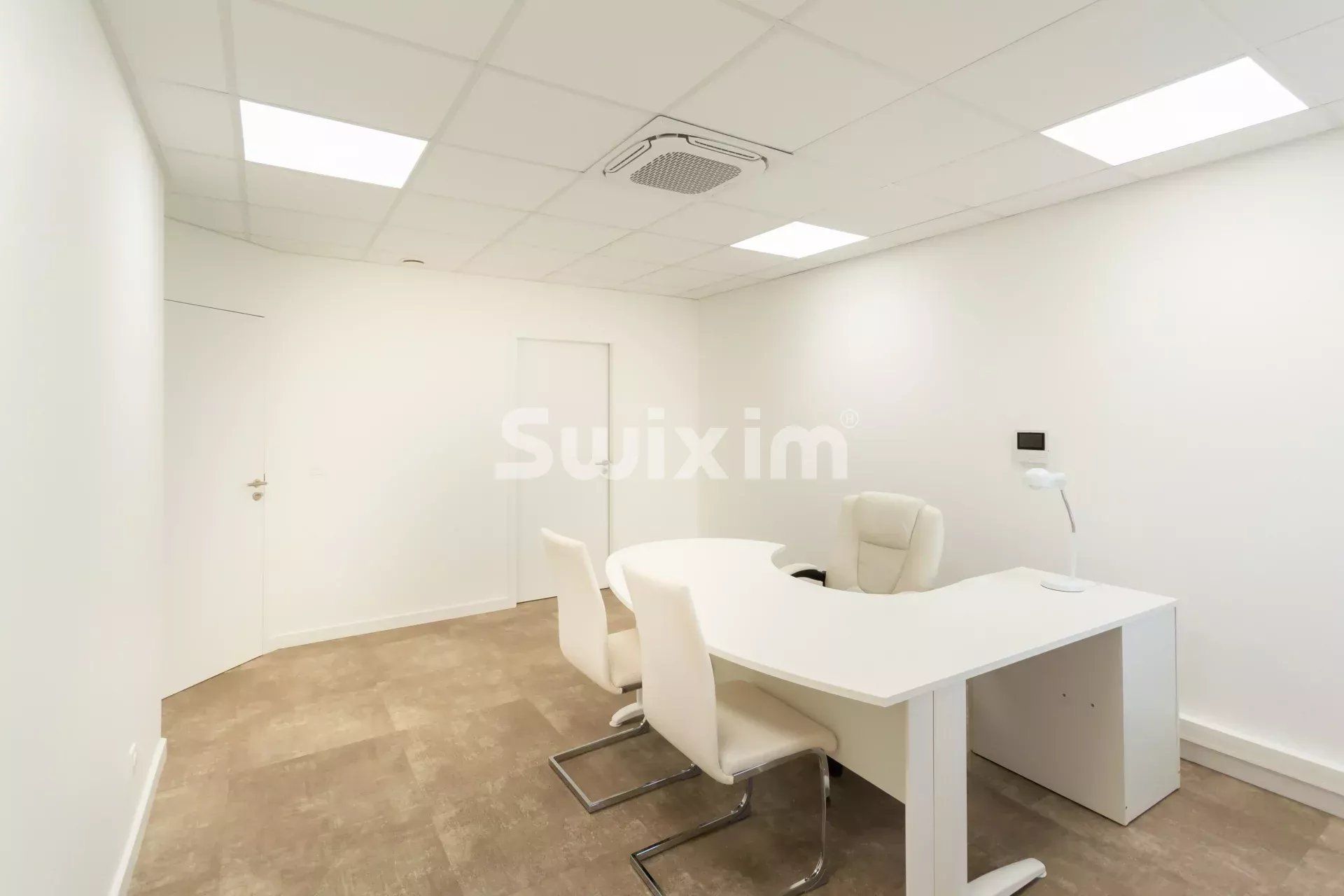 Location Commerce Sallenôves 1&nbsp;pièce 17.92&nbsp;m²