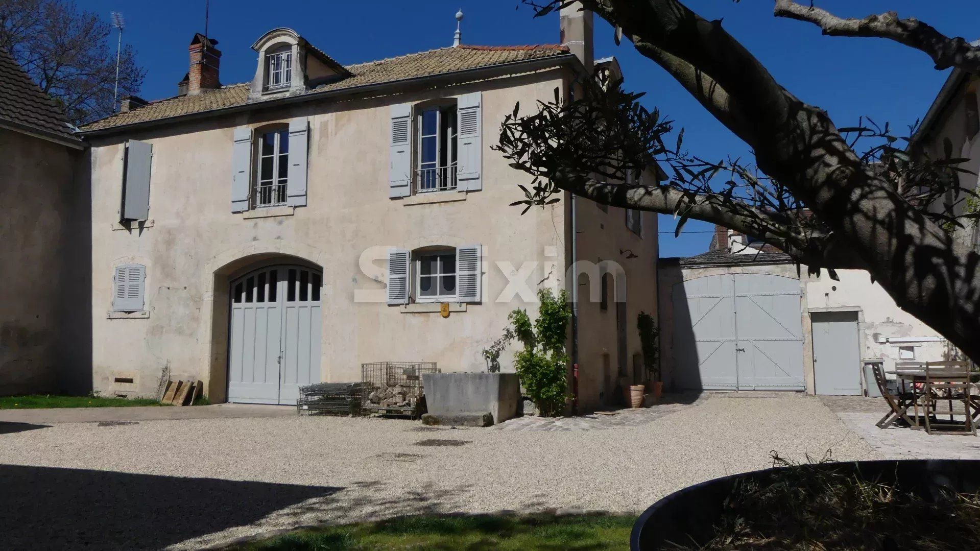 Vente Hôtel particulier Beaune 16 Pièces 465 m²