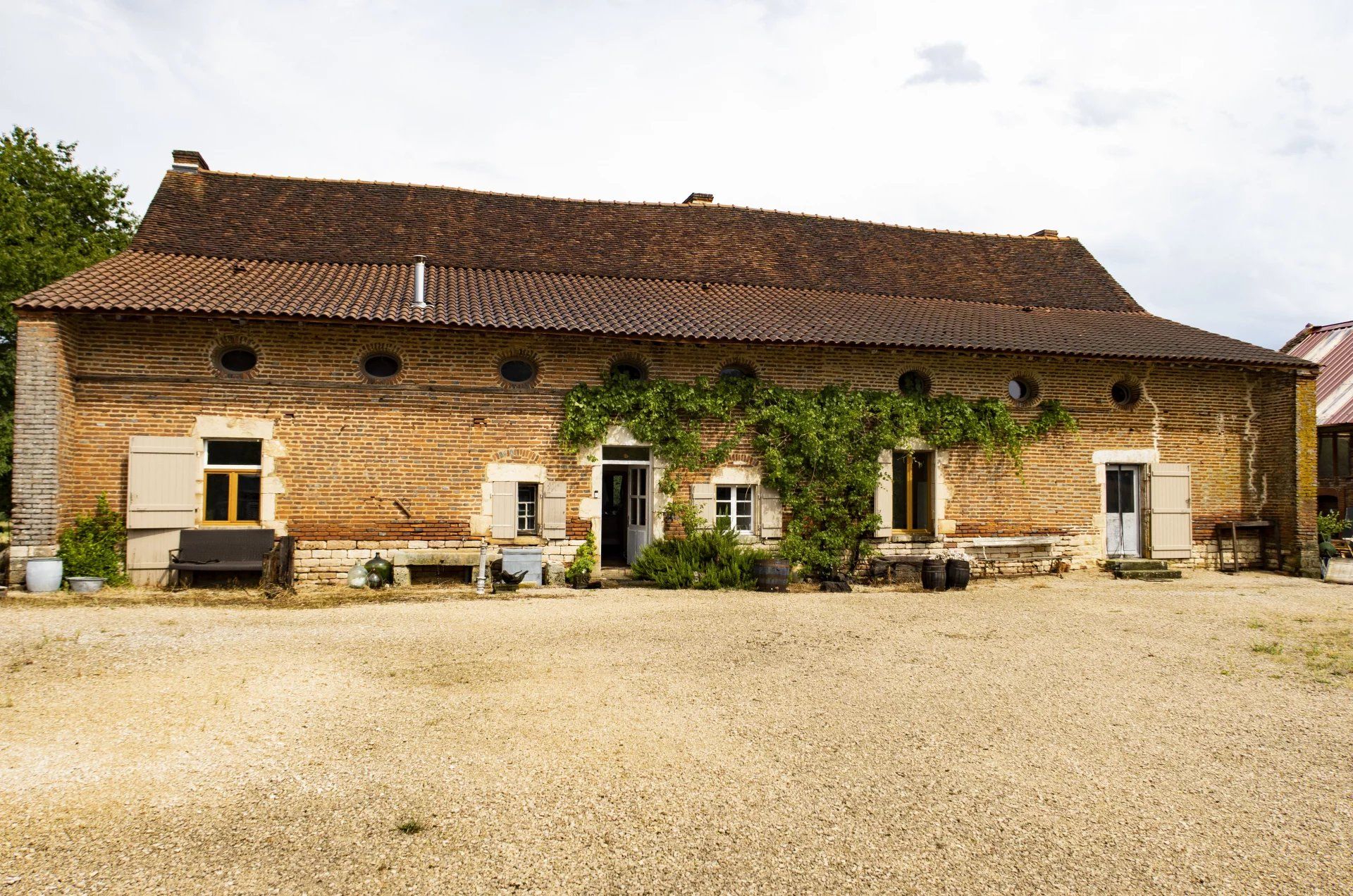 Sale Property La Chapelle-Naude 10&nbsp;Rooms 450&nbsp;m²