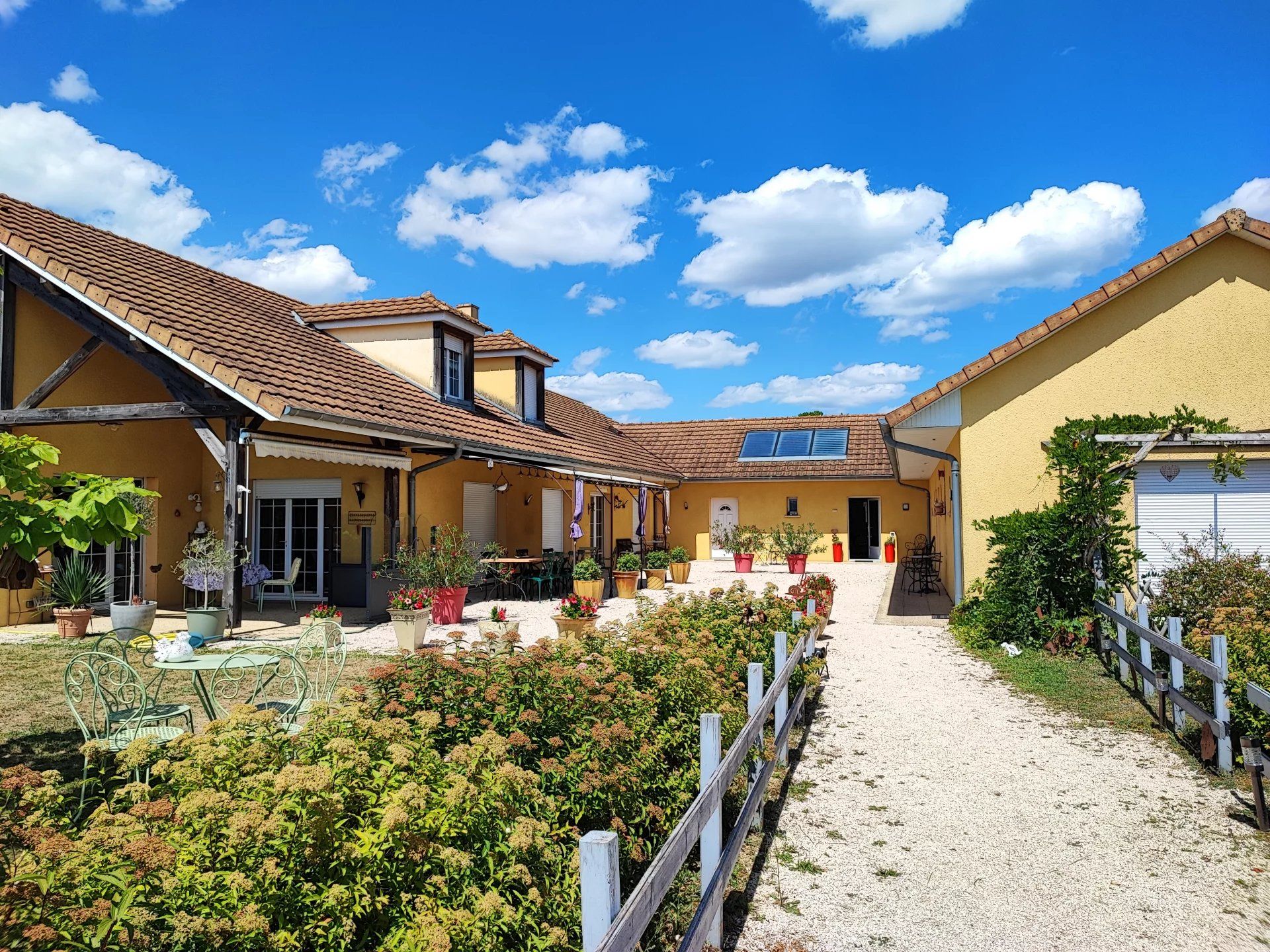 Sale House Beaune 14&nbsp;Rooms 550&nbsp;m²