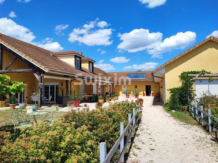 Vente Maison Beaune 14&nbsp;Pièces 550&nbsp;m²