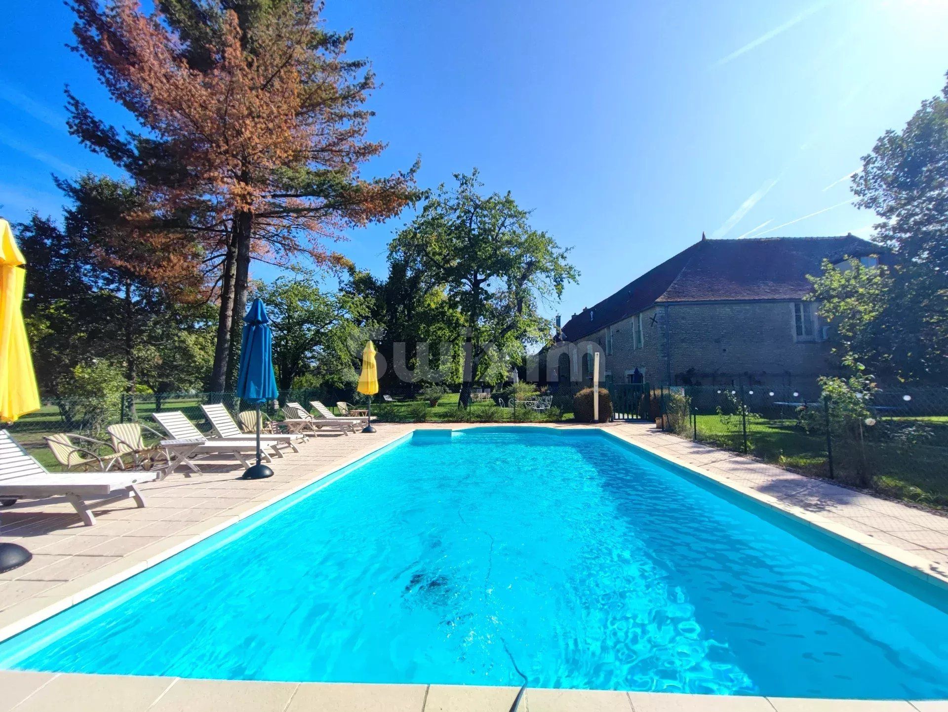 Vendita Proprietà Beaune 16 Camere 525 m²