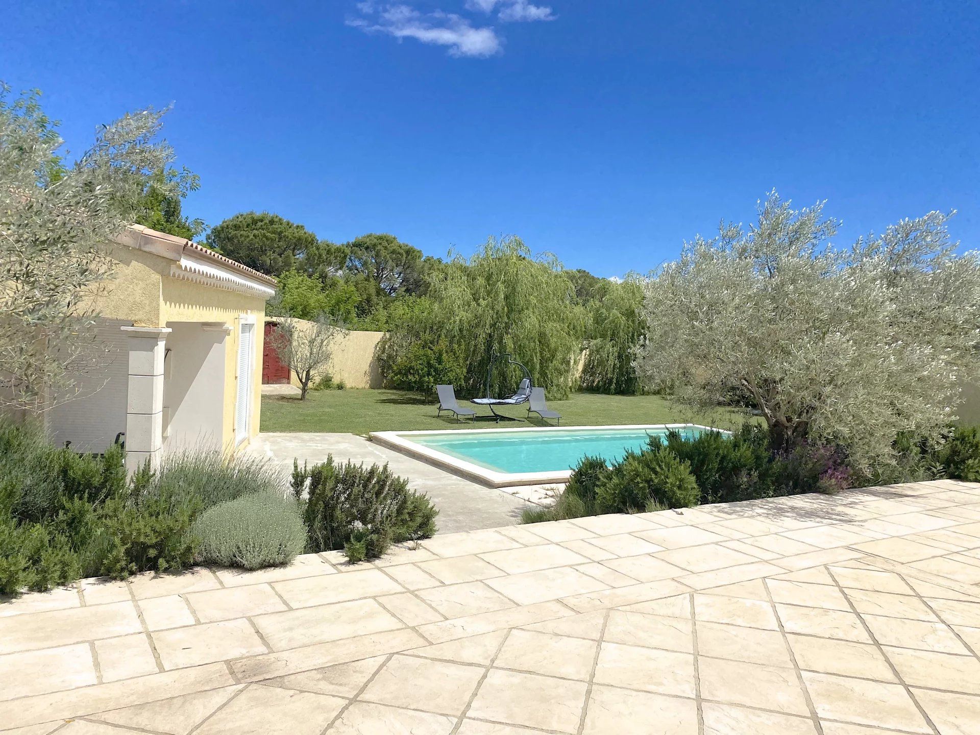 Vente Maison Pierrelatte 7&nbsp;Pièces 200&nbsp;m²