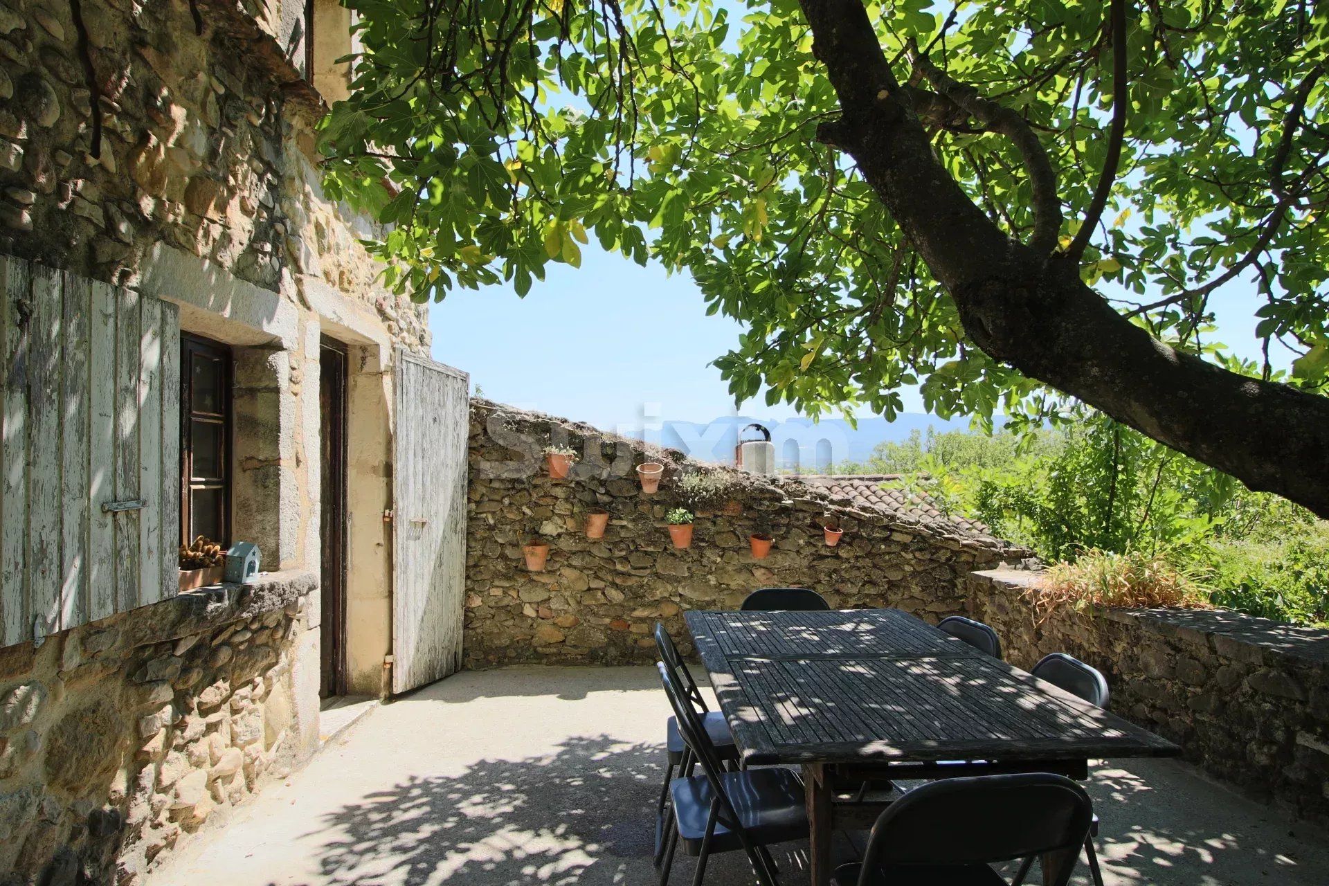 Venta Bastida Montélimar 11 Salas 275 m²