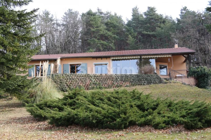 Vente Maison Châteaudouble 8 Pièces 252 m²