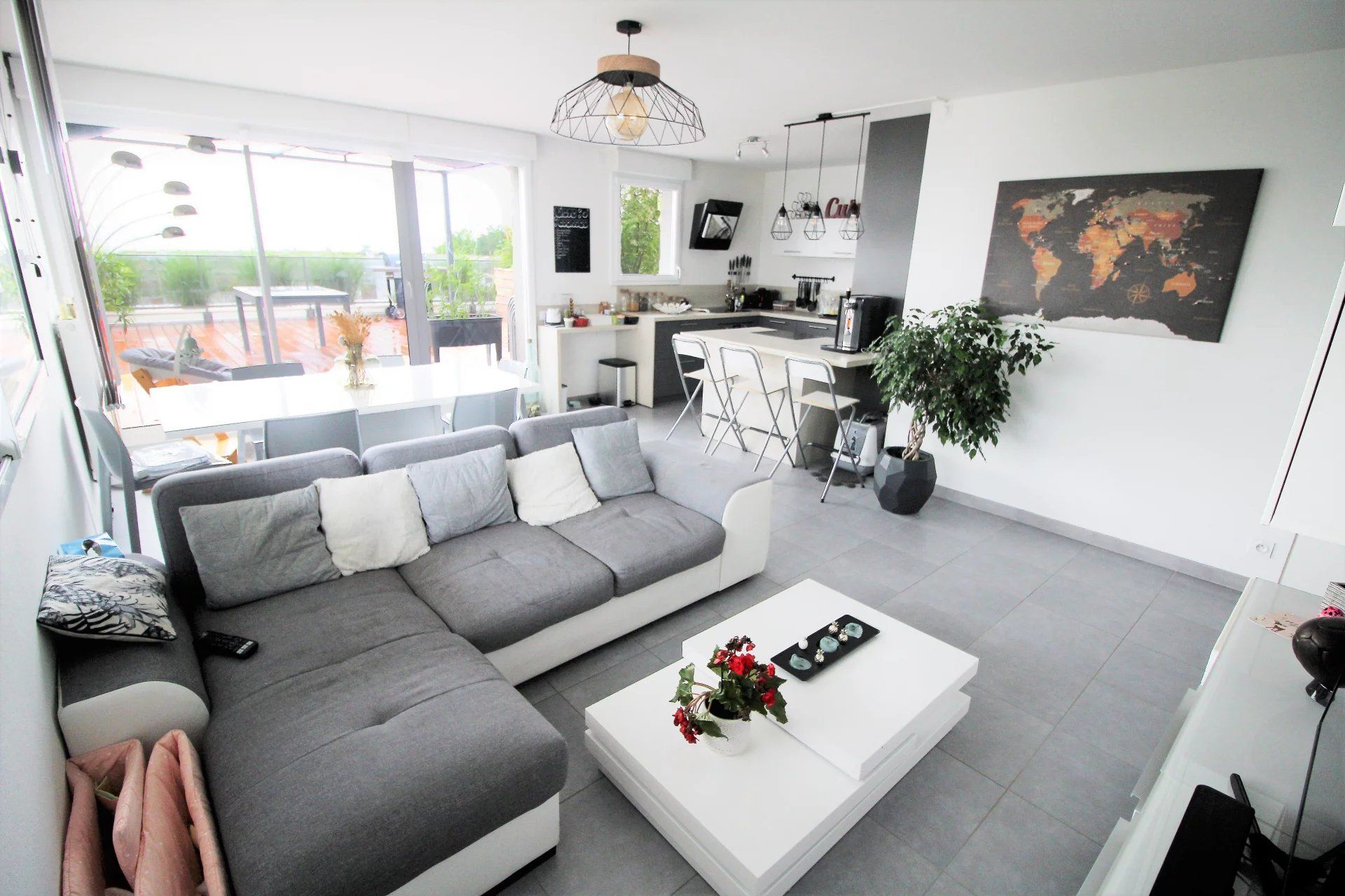 Sale Apartment Thonon-les-Bains 3&nbsp;Rooms 71&nbsp;m²