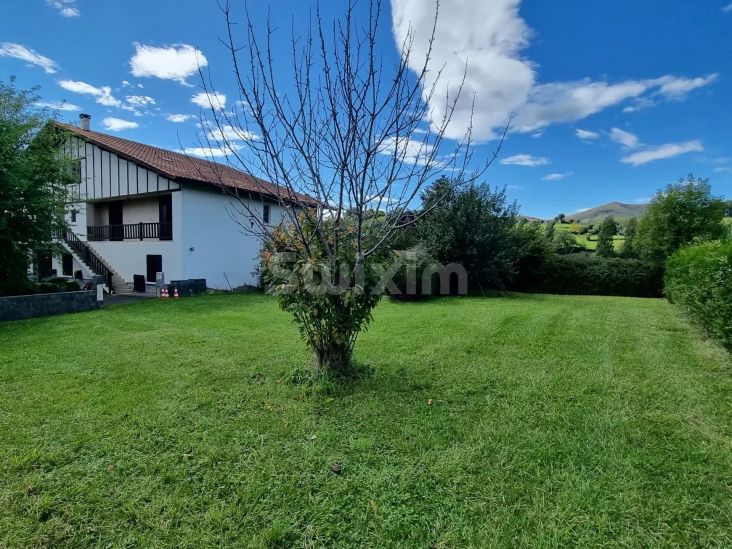 Vente Maison Saint-Esteben 7 Pièces 146.77 m²