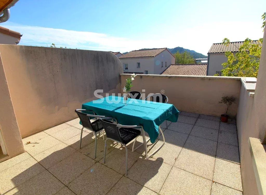 Venda Apartamento Saint-Paul-Trois-Châteaux 3&nbsp;Quartos 63.14&nbsp;m²