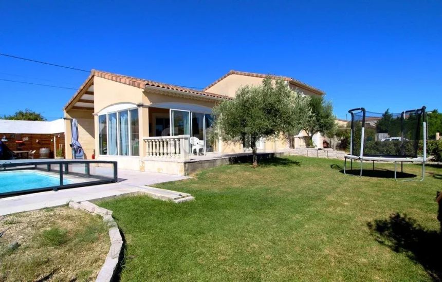 Vente Maison Pierrelatte 6 Pièces 150 m²