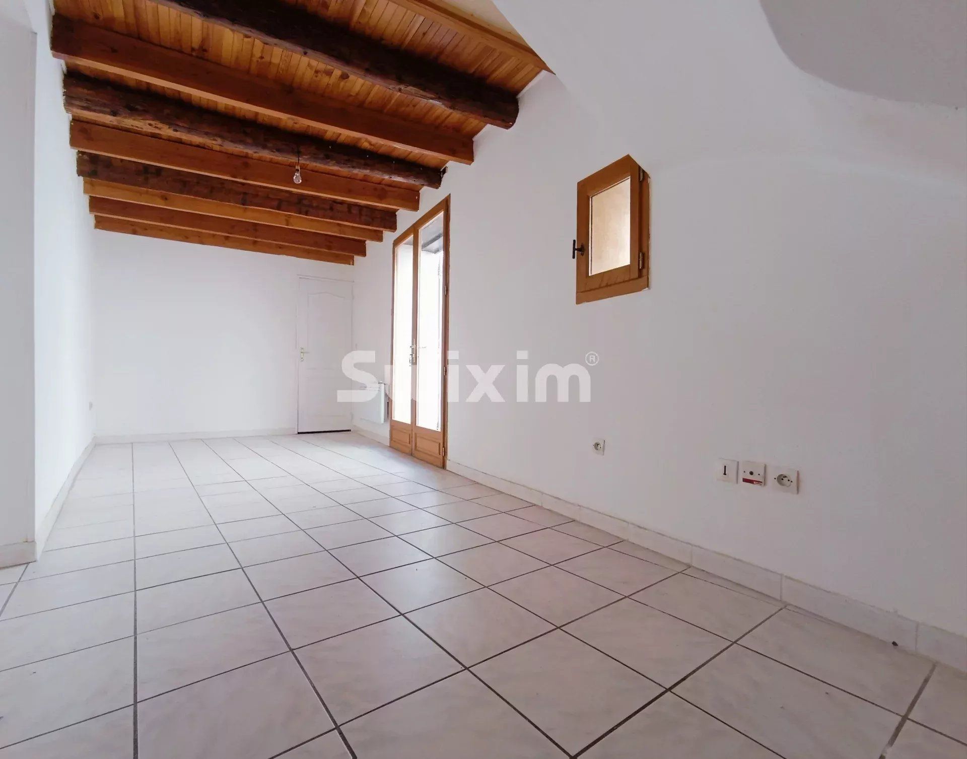 Venta Casa Mondragon 4&nbsp;Salas 63&nbsp;m²