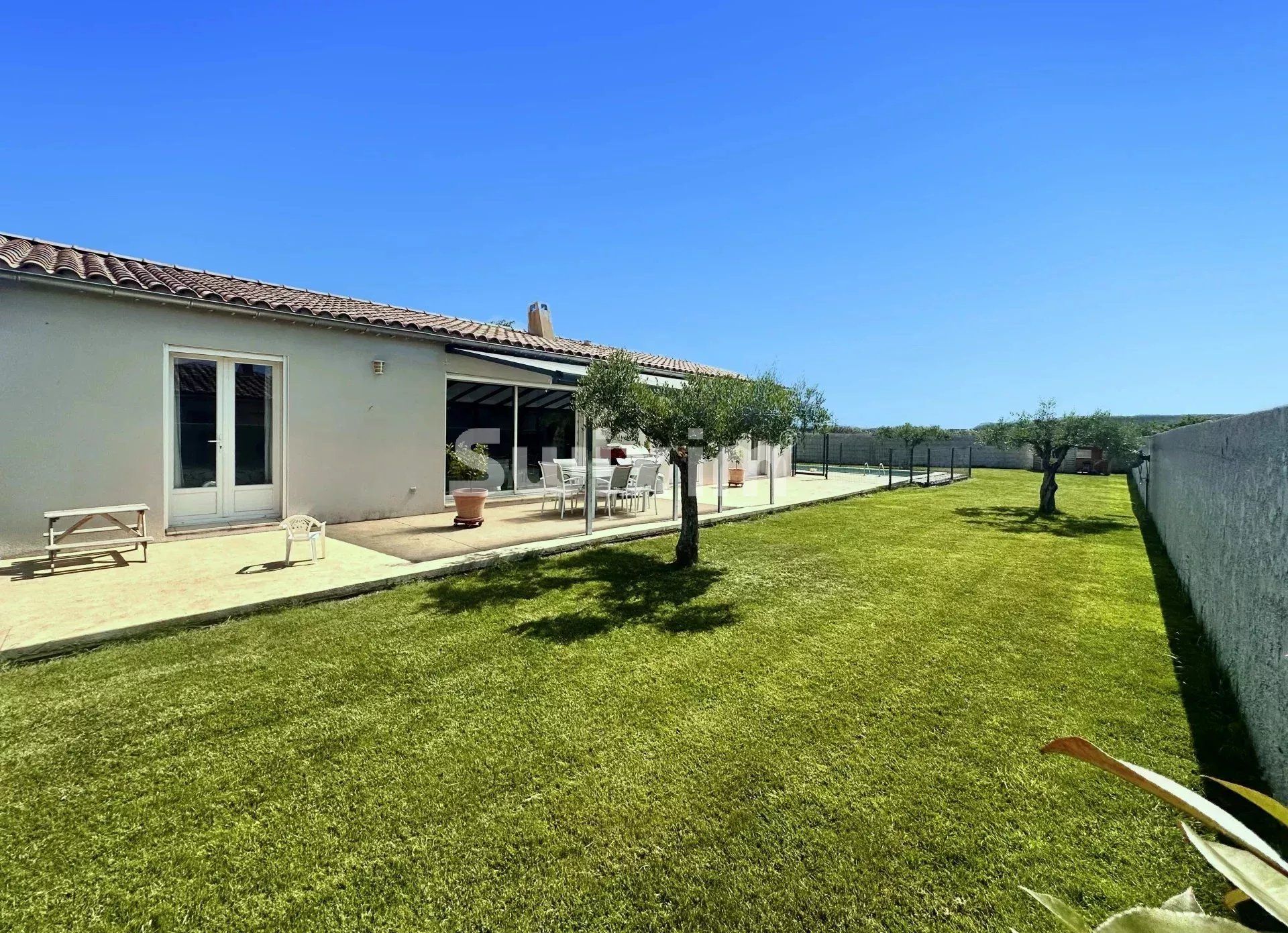 Venta Casa Pierrelatte 5&nbsp;Salas 134.6&nbsp;m²