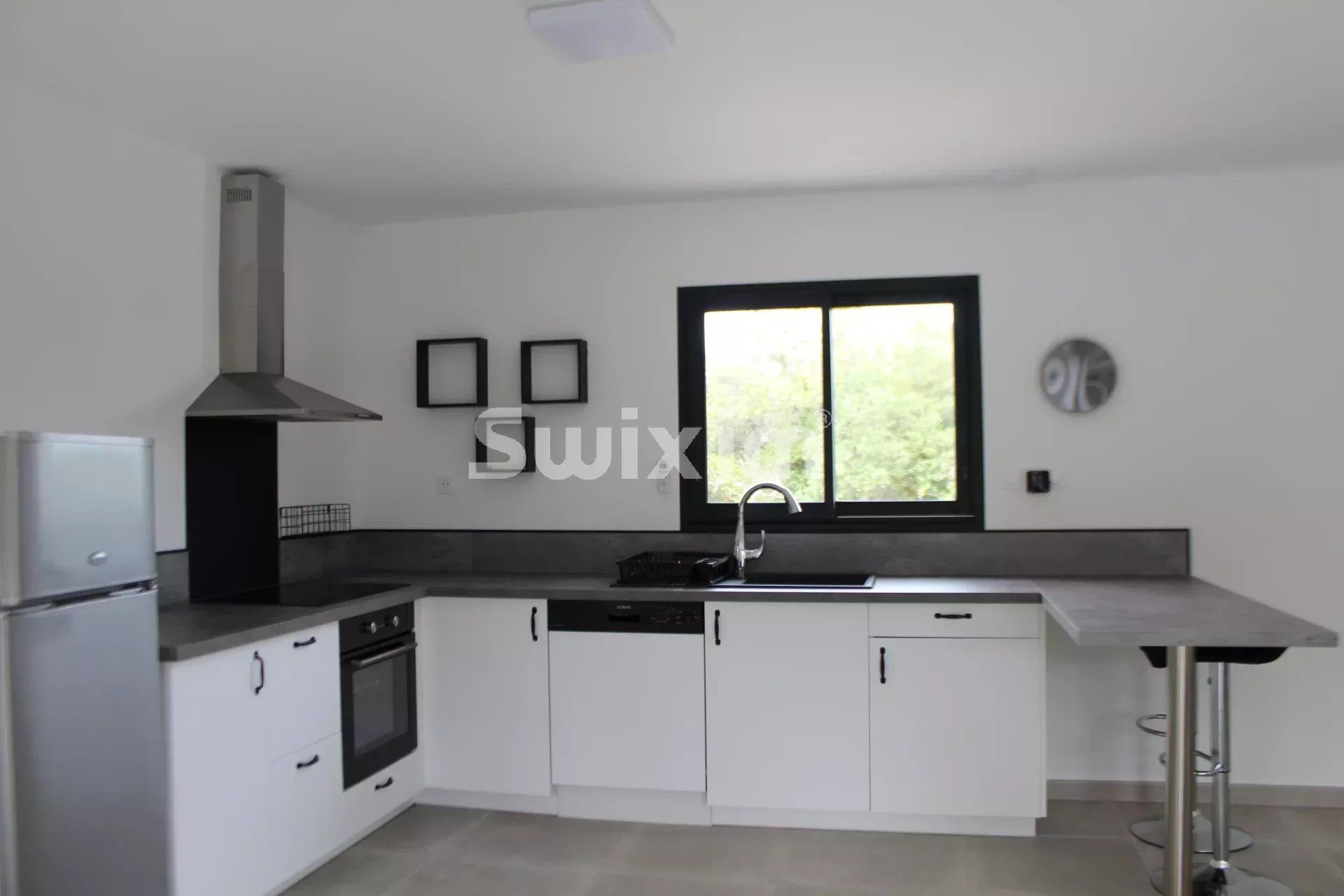 Location Appartement Saint-Paul-Trois-Châteaux 3&nbsp;Pièces 82&nbsp;m²