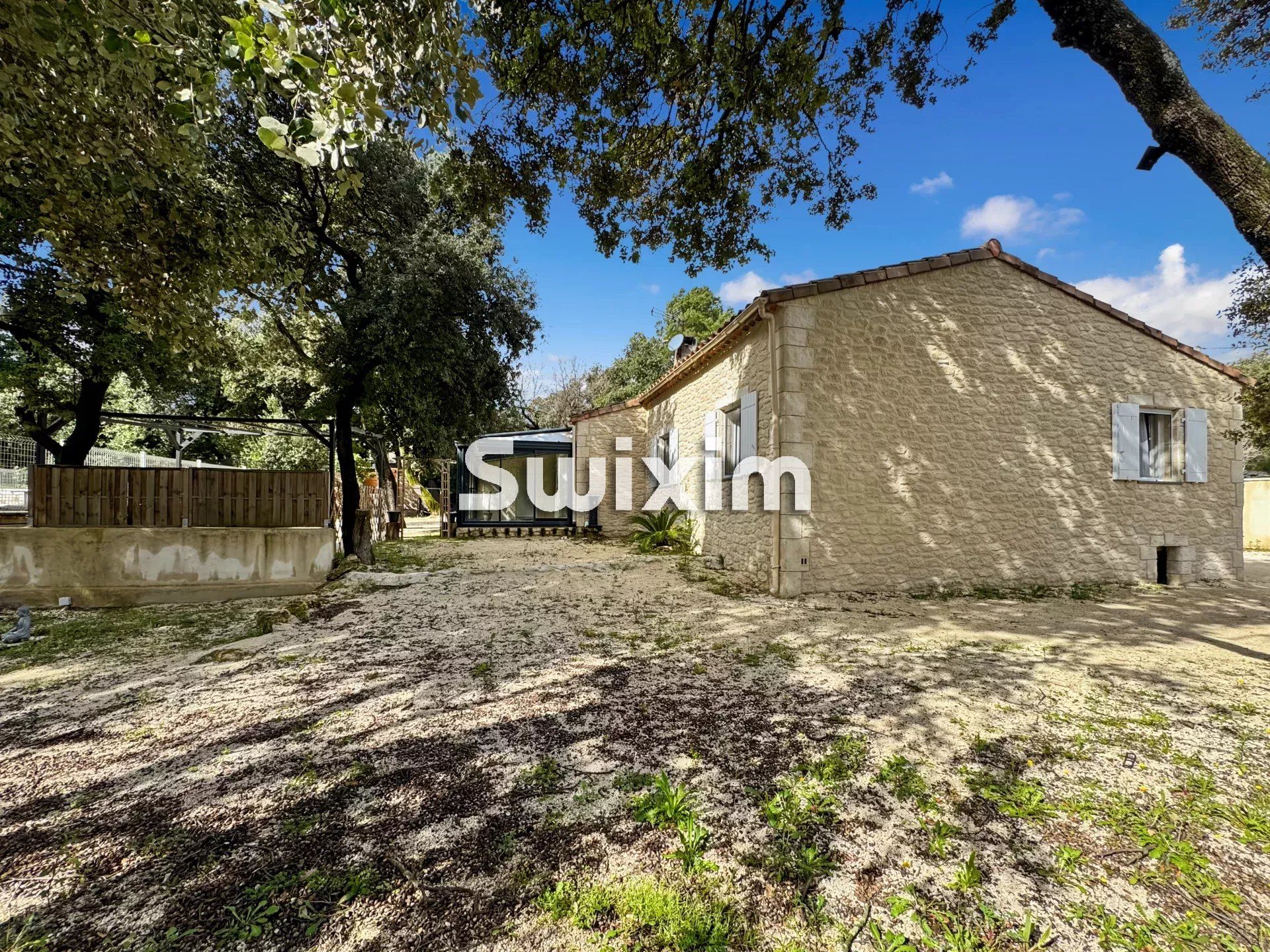 Vente Villa Saint-Restitut 5 Pièces 140 m²