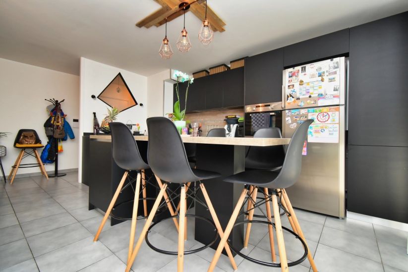 Vendita Appartamento Saint-Genis-Pouilly 4&nbsp;Camere 90&nbsp;m²