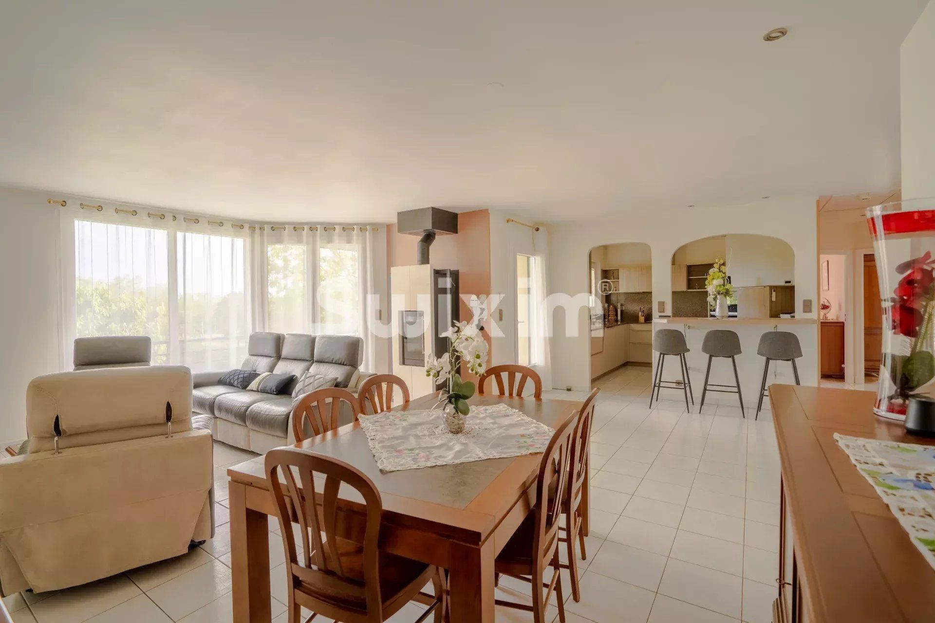 Vente Maison Saint-Genis-Pouilly 5&nbsp;Pièces 221&nbsp;m²