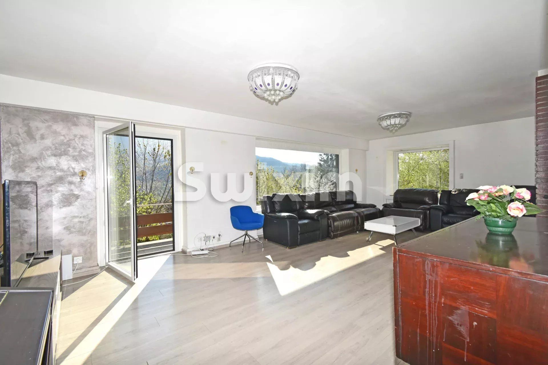 Vente Maison Bellegarde-sur-Valserine 8 Pièces 264 m²