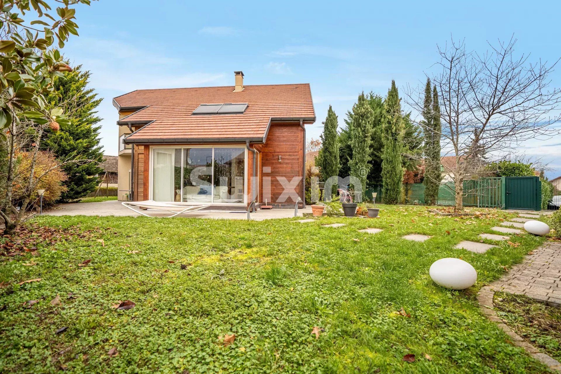 Vente Maison Cessy 8&nbsp;Pièces 268&nbsp;m²