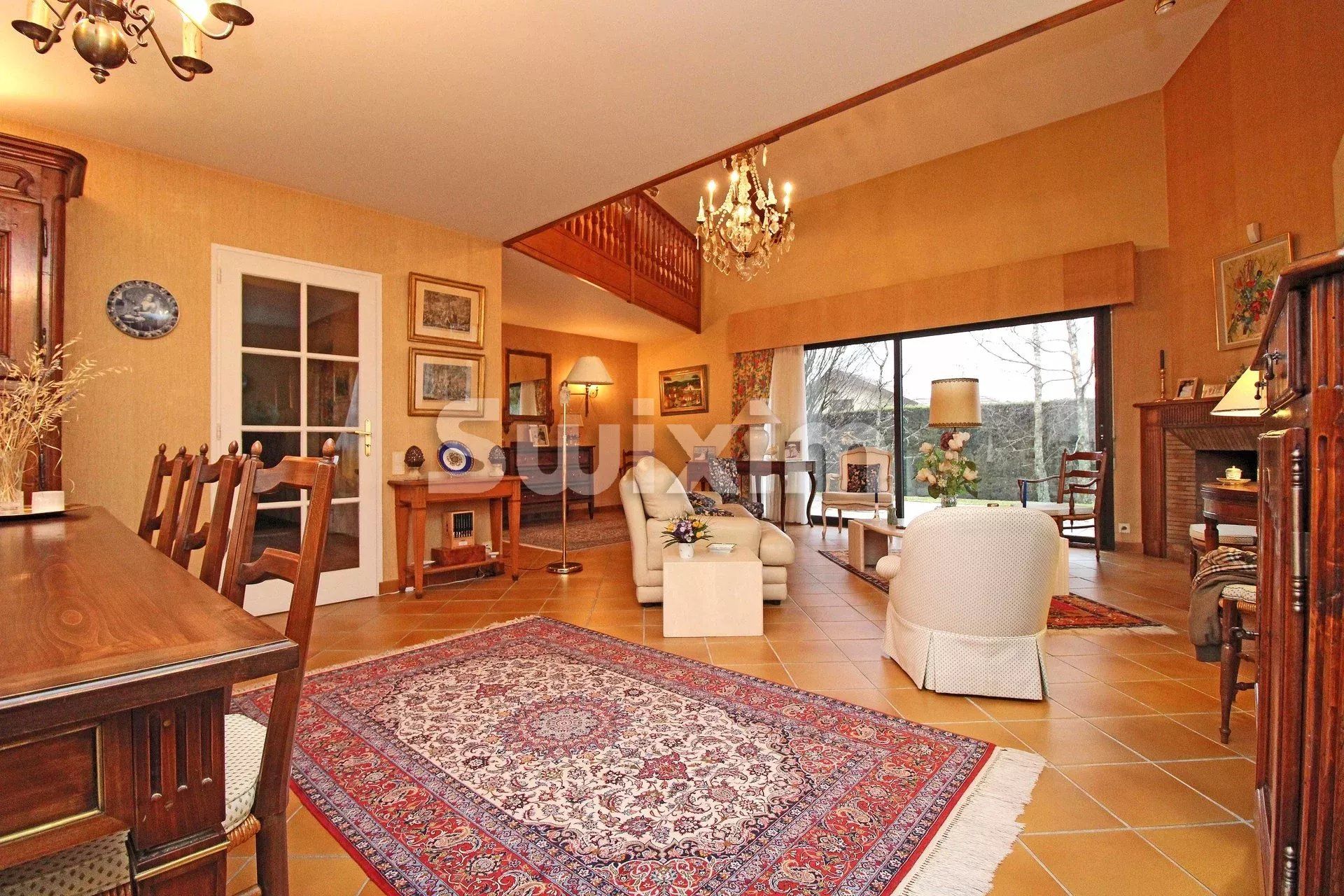 Vente Maison Prévessin-Moëns 7 Pièces 214 m²