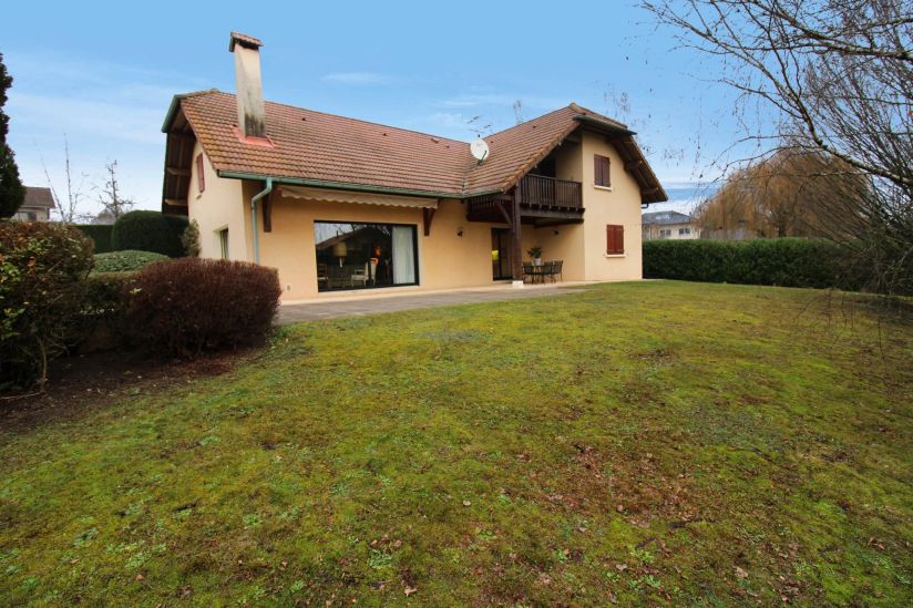 Sale House Prévessin-Moëns 7&nbsp;Rooms 214&nbsp;m²