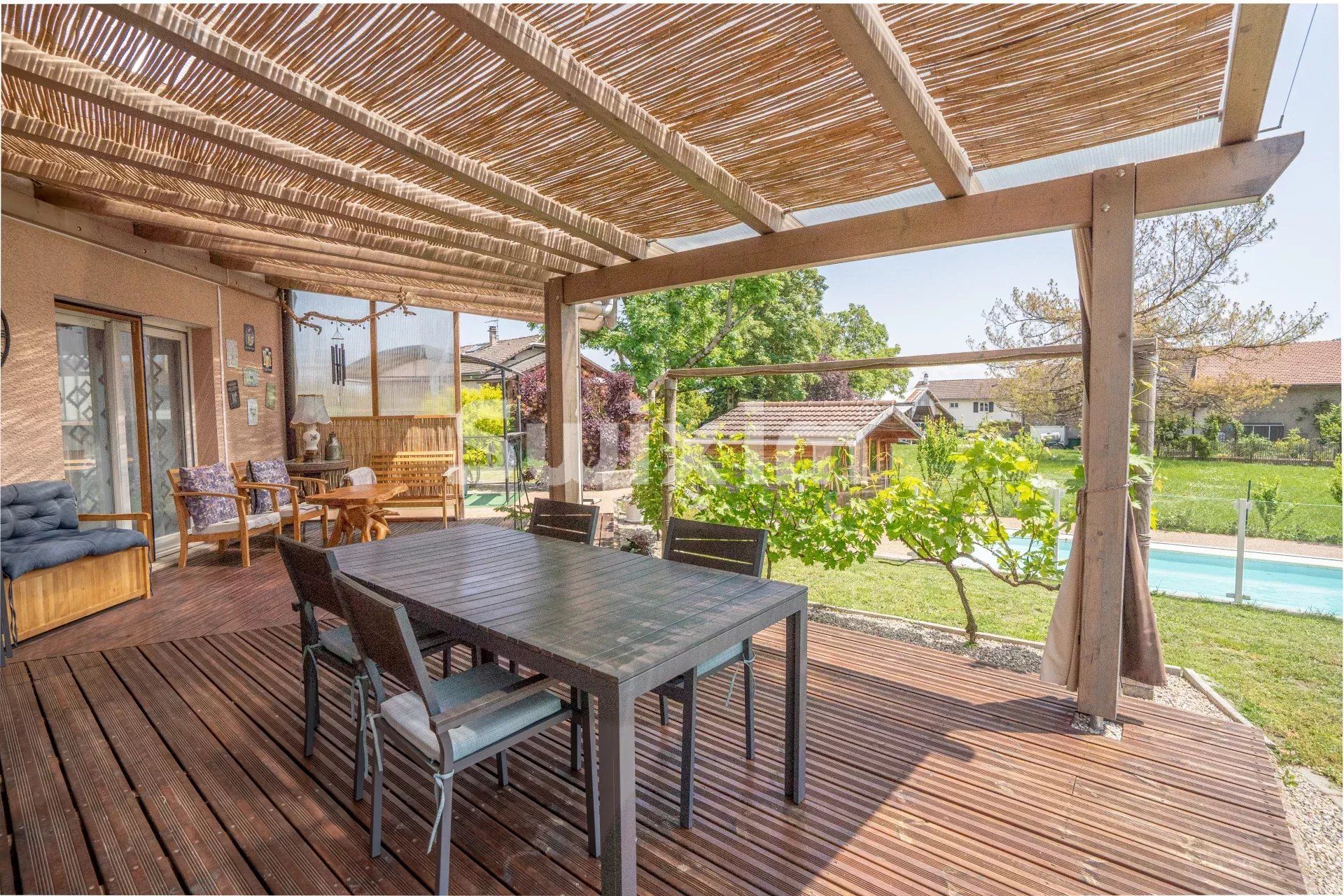 Vente Maison Gex 7&nbsp;Pièces 173&nbsp;m²